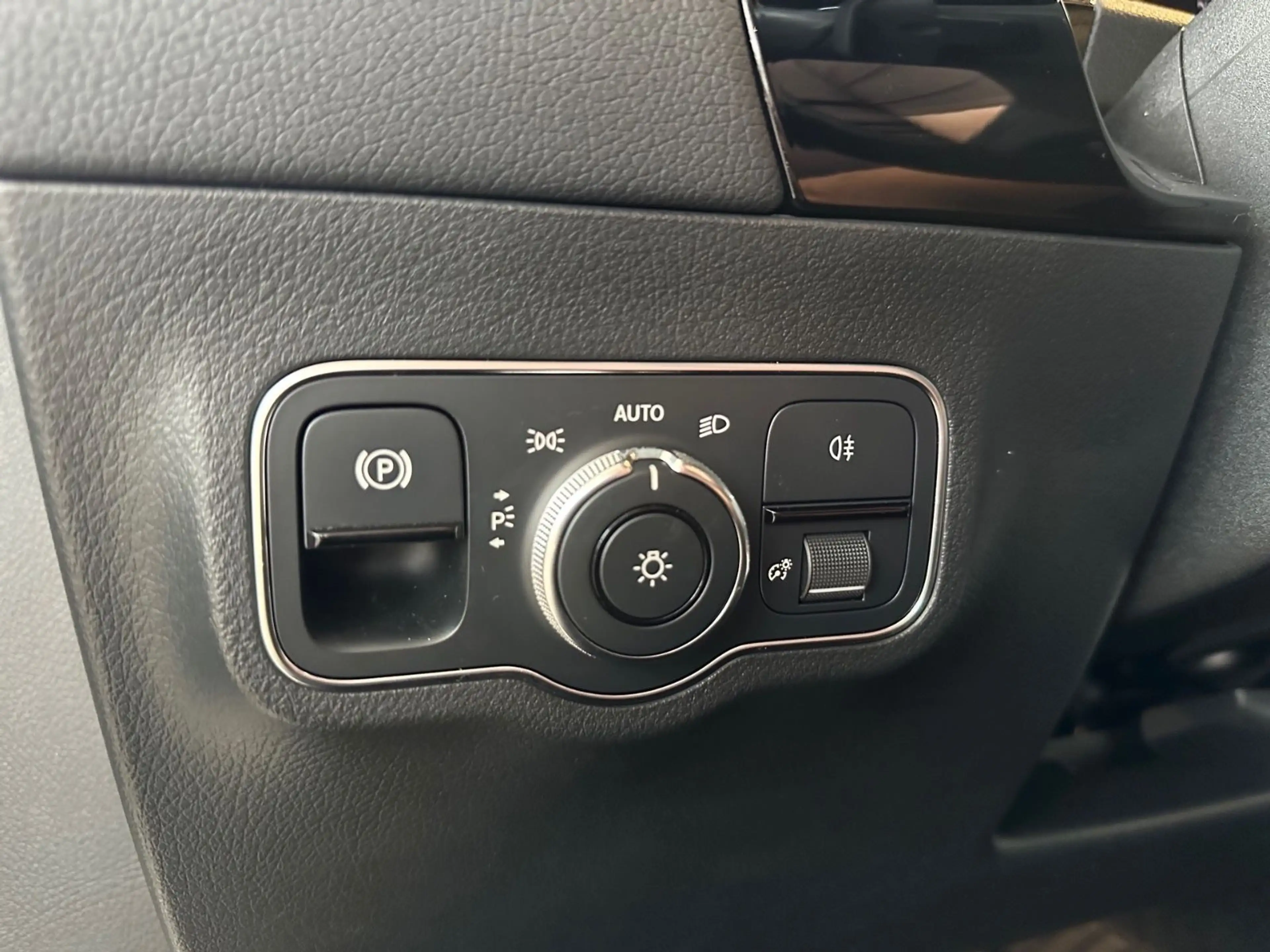 Mercedes-Benz B 220 B220 4Matic/Tempomat/Elektr. Sitzeinstellung — photo 35
