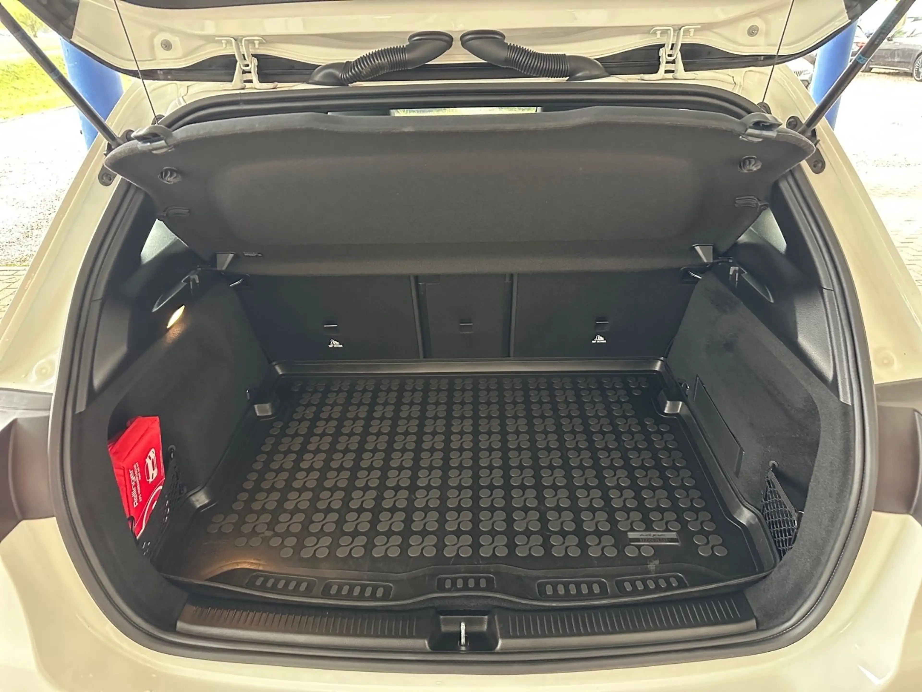 Mercedes-Benz B 220 B220 4Matic/Tempomat/Elektr. Sitzeinstellung — photo 10