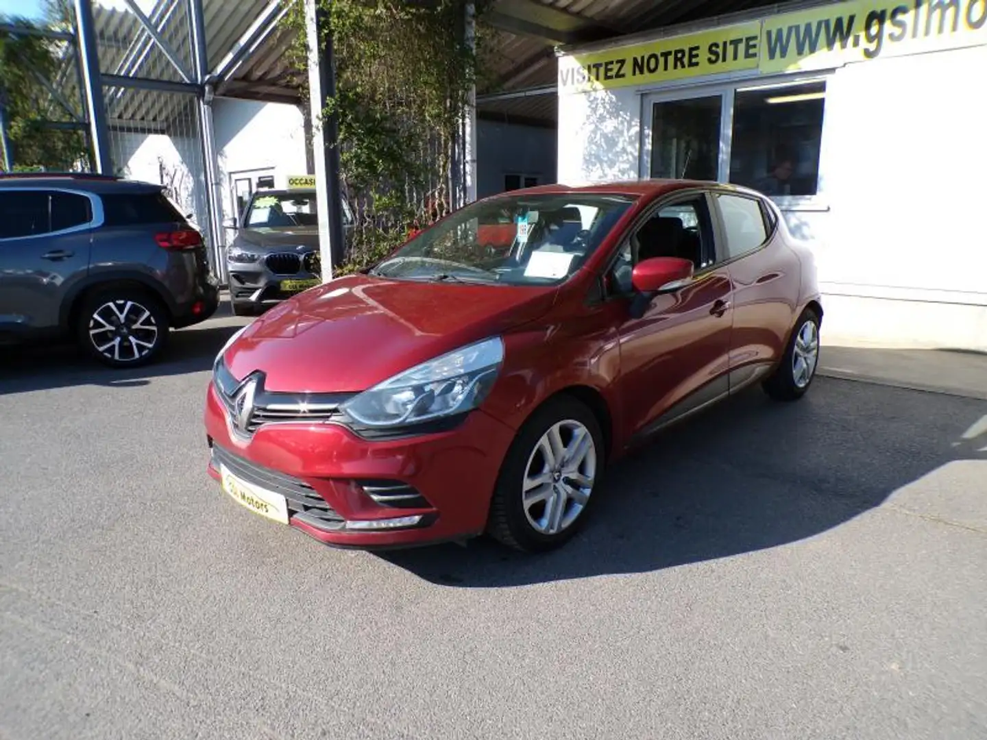 Renault Clio 0.9TCe 90cv rouge 02/17 Airco GPS Capteurs Cruise Rot - 1