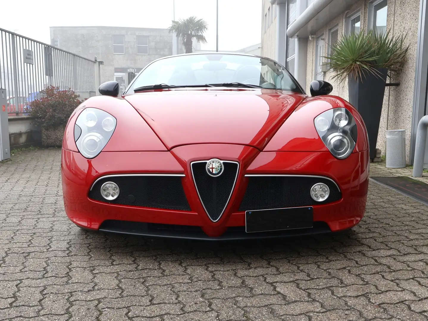 Alfa Romeo 8C Spider 4.7 V8 Rot - 2