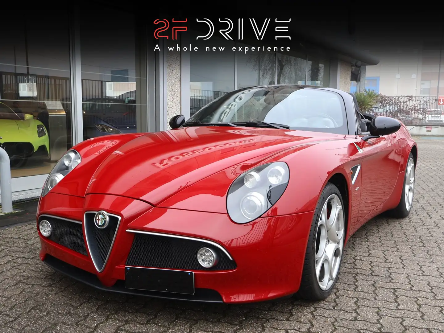 Alfa Romeo 8C Spider 4.7 V8 Rot - 1