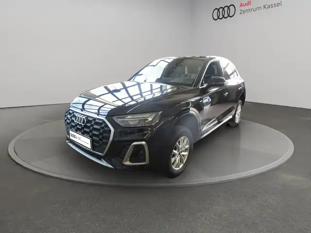 Audi Q5 view 2