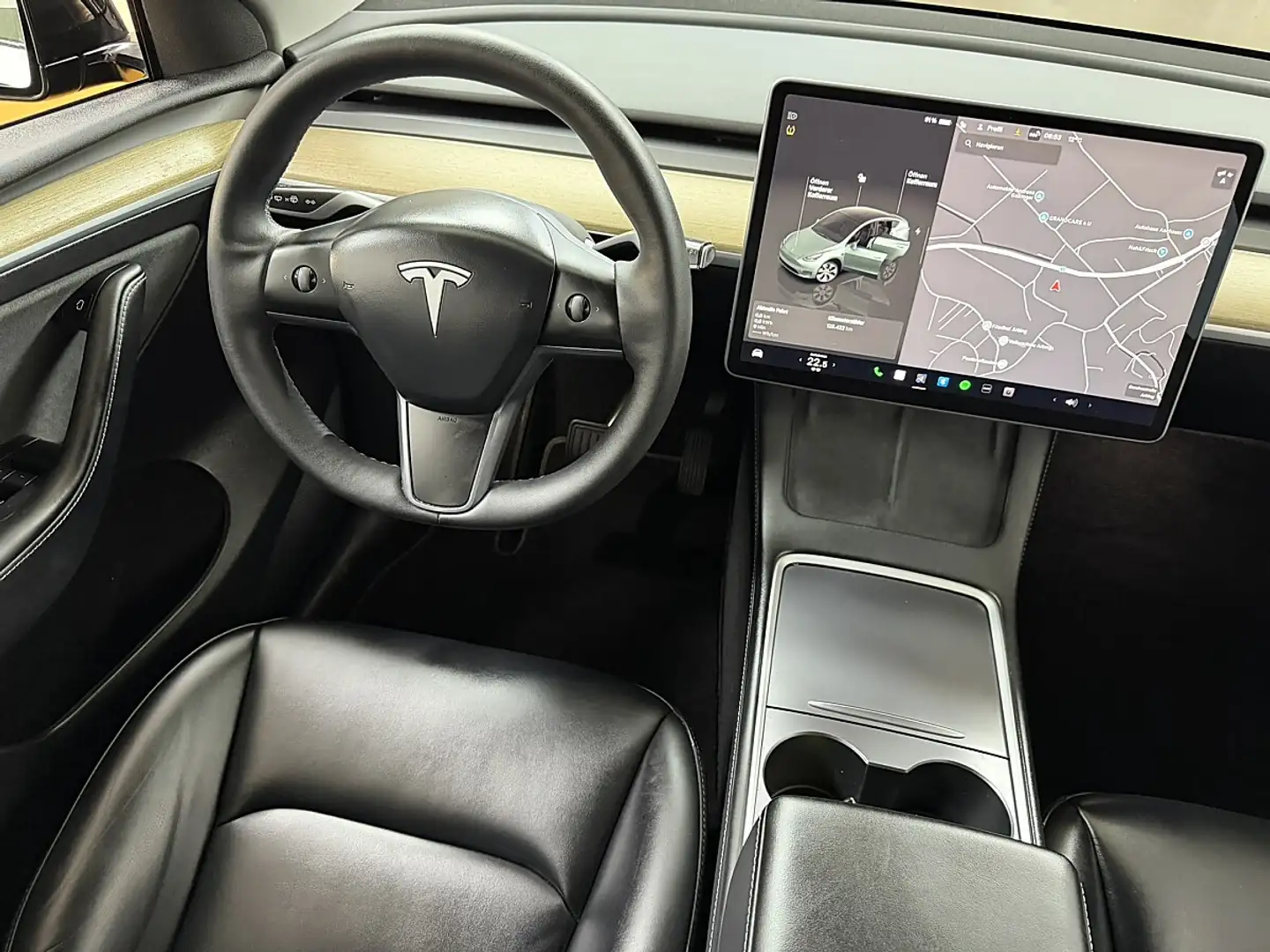 Tesla Model Y RWD Schwarz - 2
