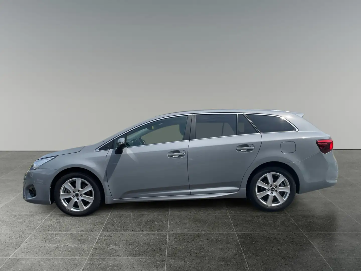Toyota Avensis 2,0 D-4D TS ACTIVE PLUS inkl. Anhängerkupplung Grau - 2