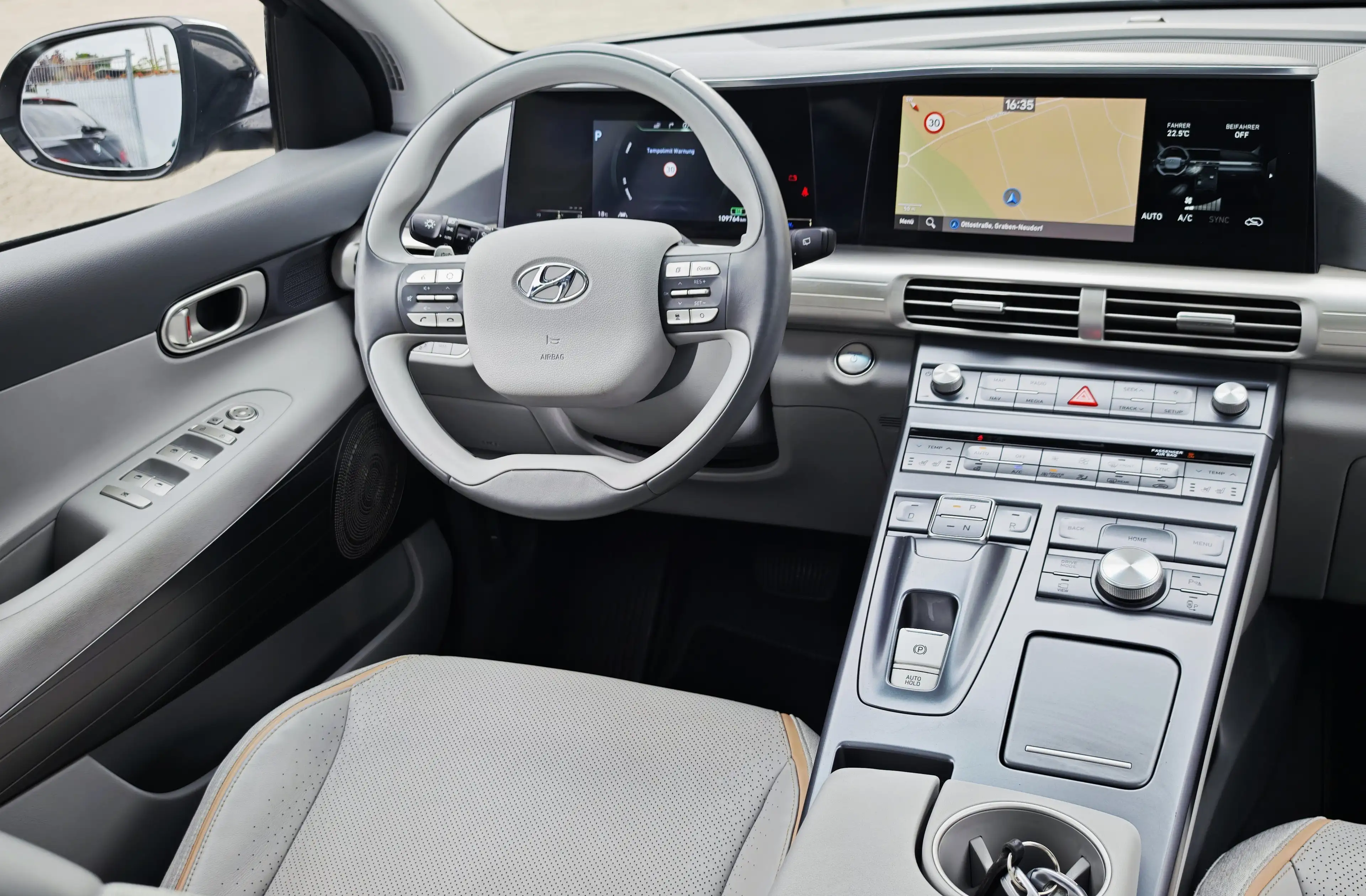 Hyundai NEXO TÜV Neu 360Kam. LRH NAVI SHZ XENON Leder — photo 4