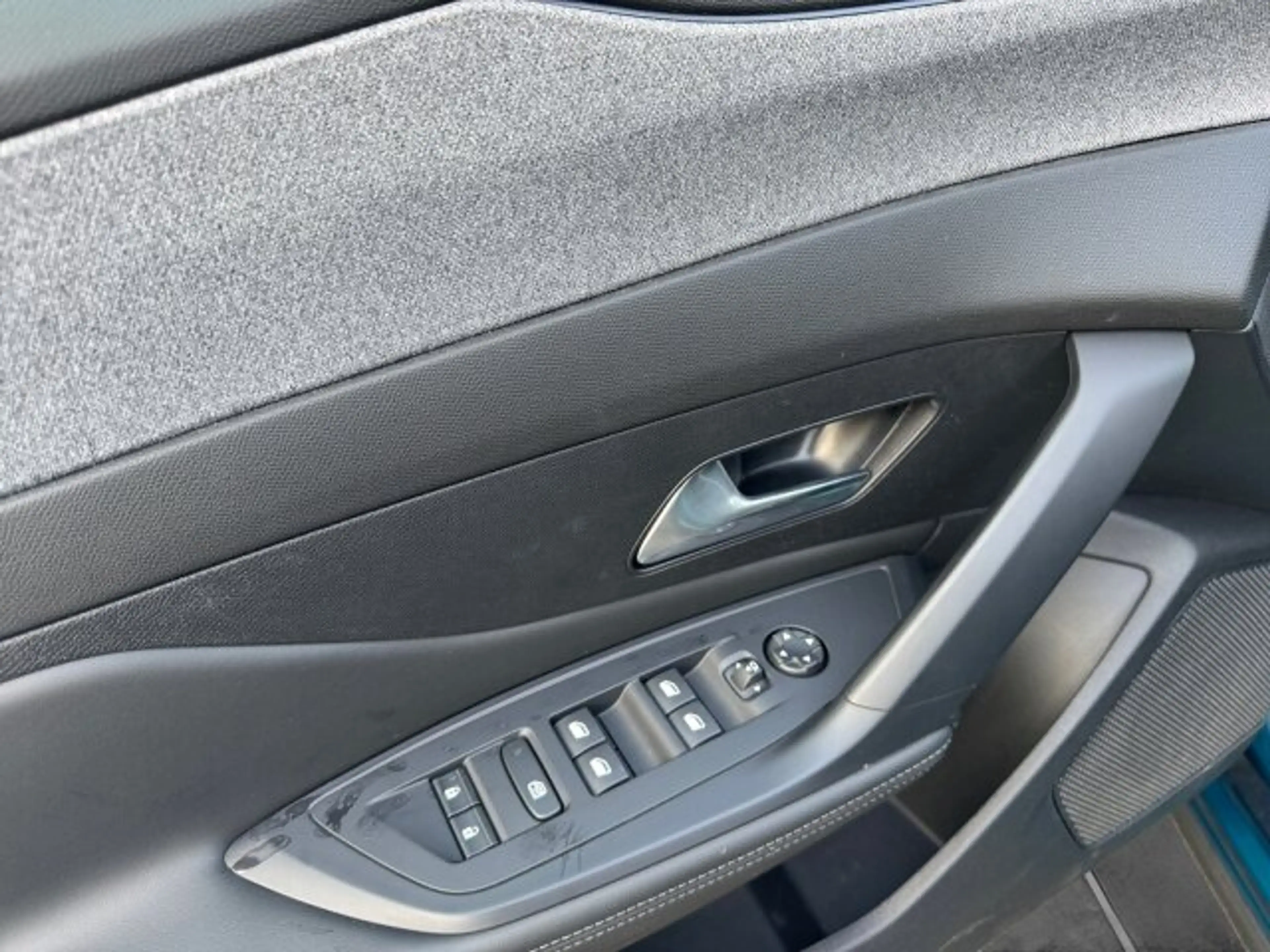 Peugeot 408 Allure 136 +Kamera+Navi+ACC+SHZ+(SIDE) — photo 7