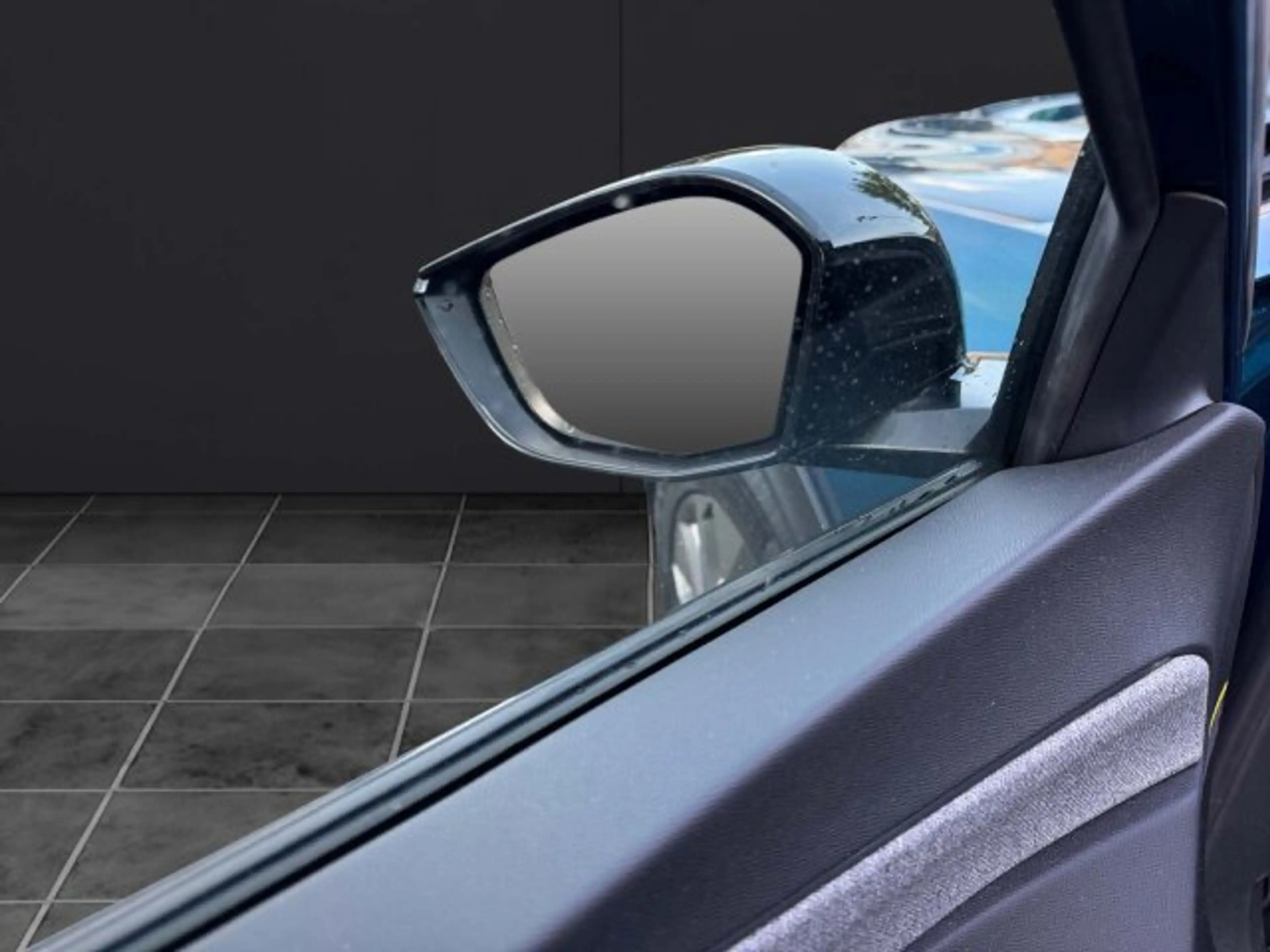 Peugeot 408 Allure 136 +Kamera+Navi+ACC+SHZ+(SIDE) — photo 9