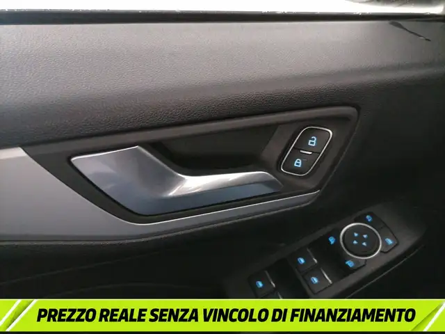 Ford Kuga view 28