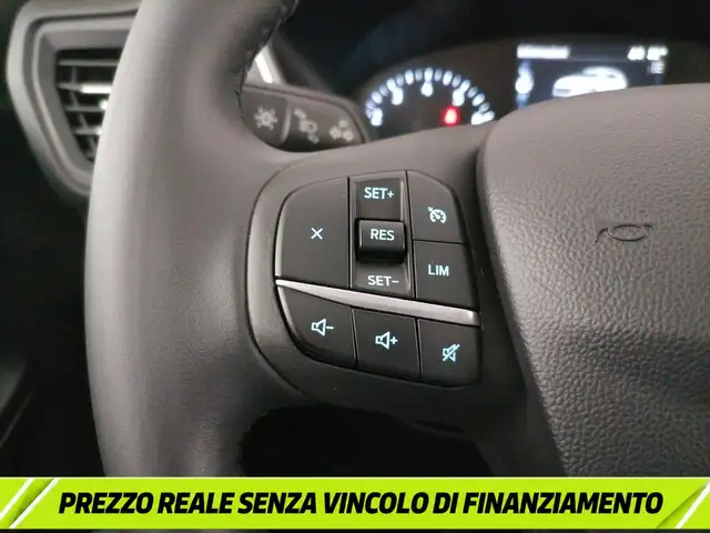 Ford Kuga view 25