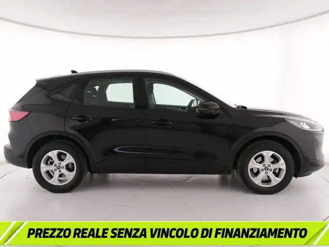 Ford Kuga view 3