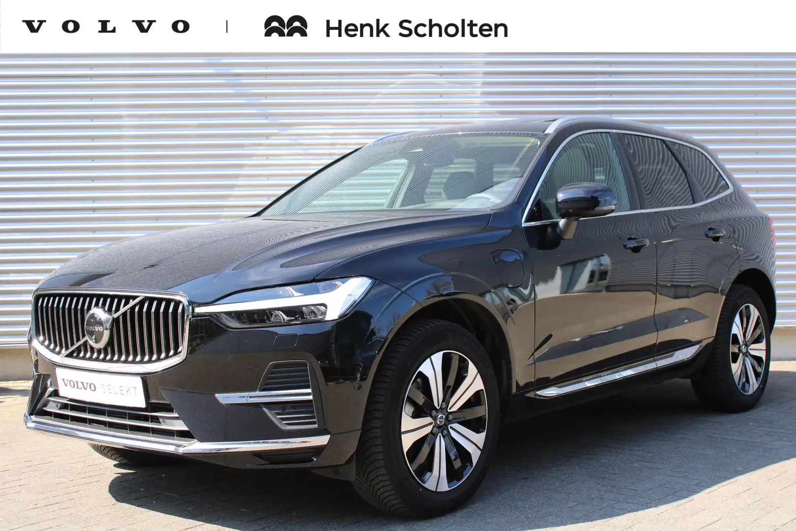 Volvo XC60 T8 Plug-in Hybrid AWD 455PK Plus Bright | Panorama Schwarz - 1