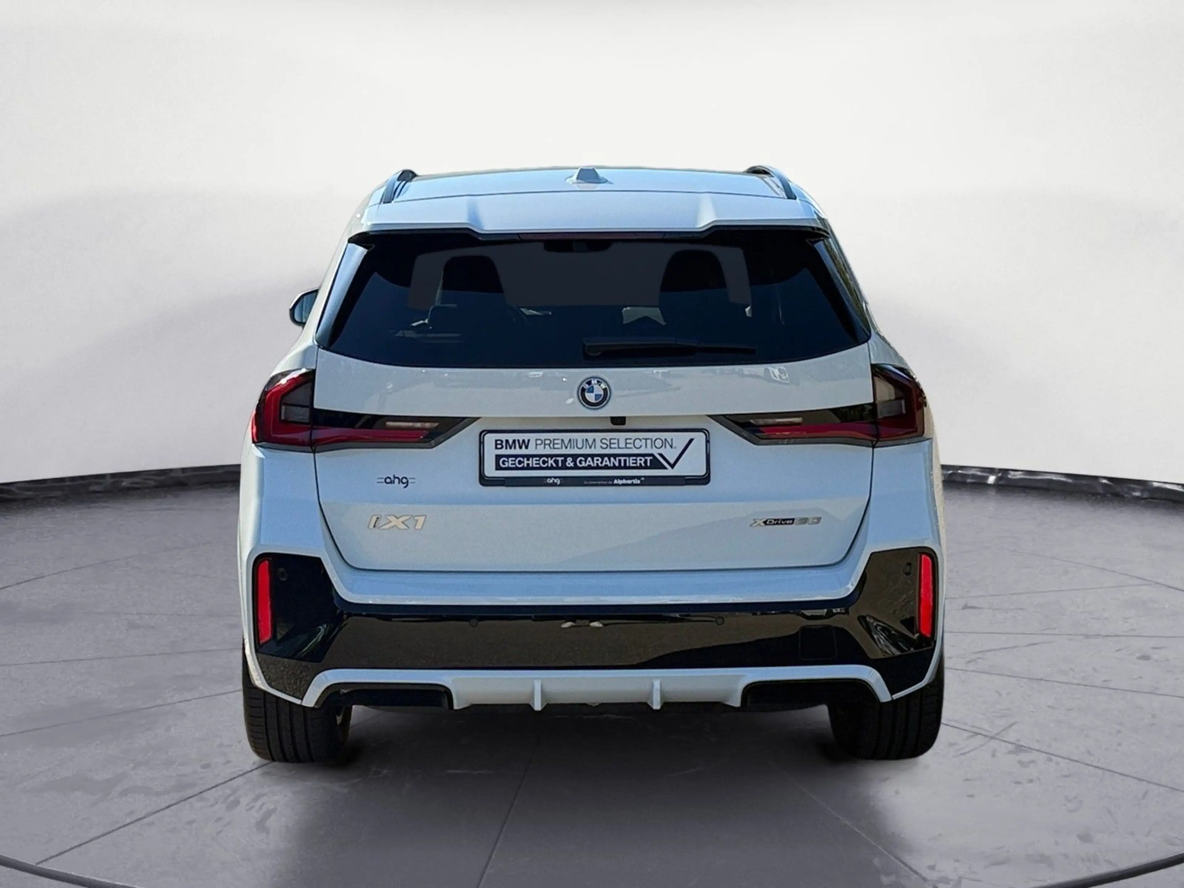 BMW iX1 xDrive30 M Sport Head-Up AHK Harman K. Sport — photo 6