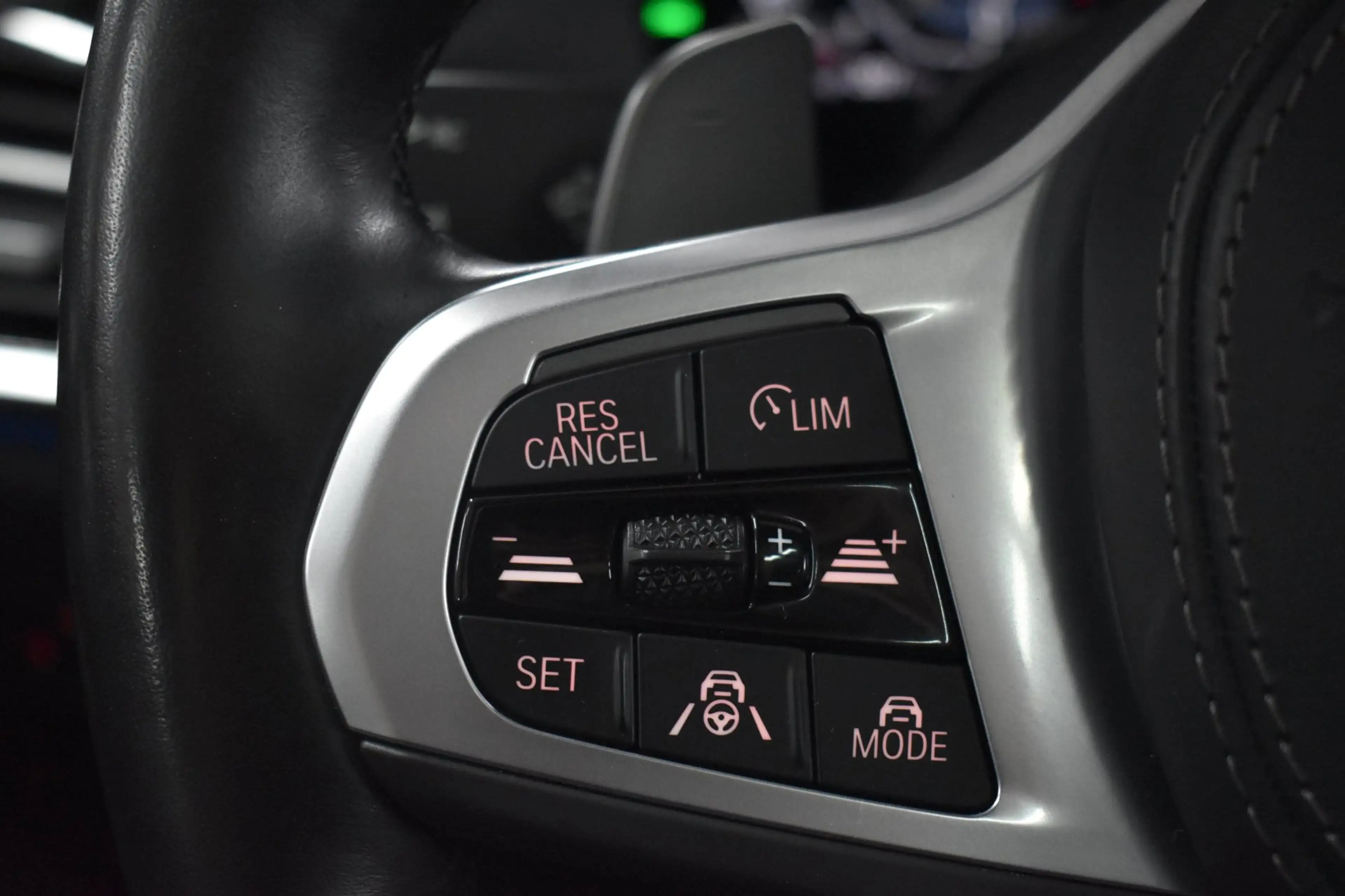 BMW X5 45e M-Sport xDrive 394pk | AKRAPOVIC | MASSAGE | A — photo 26