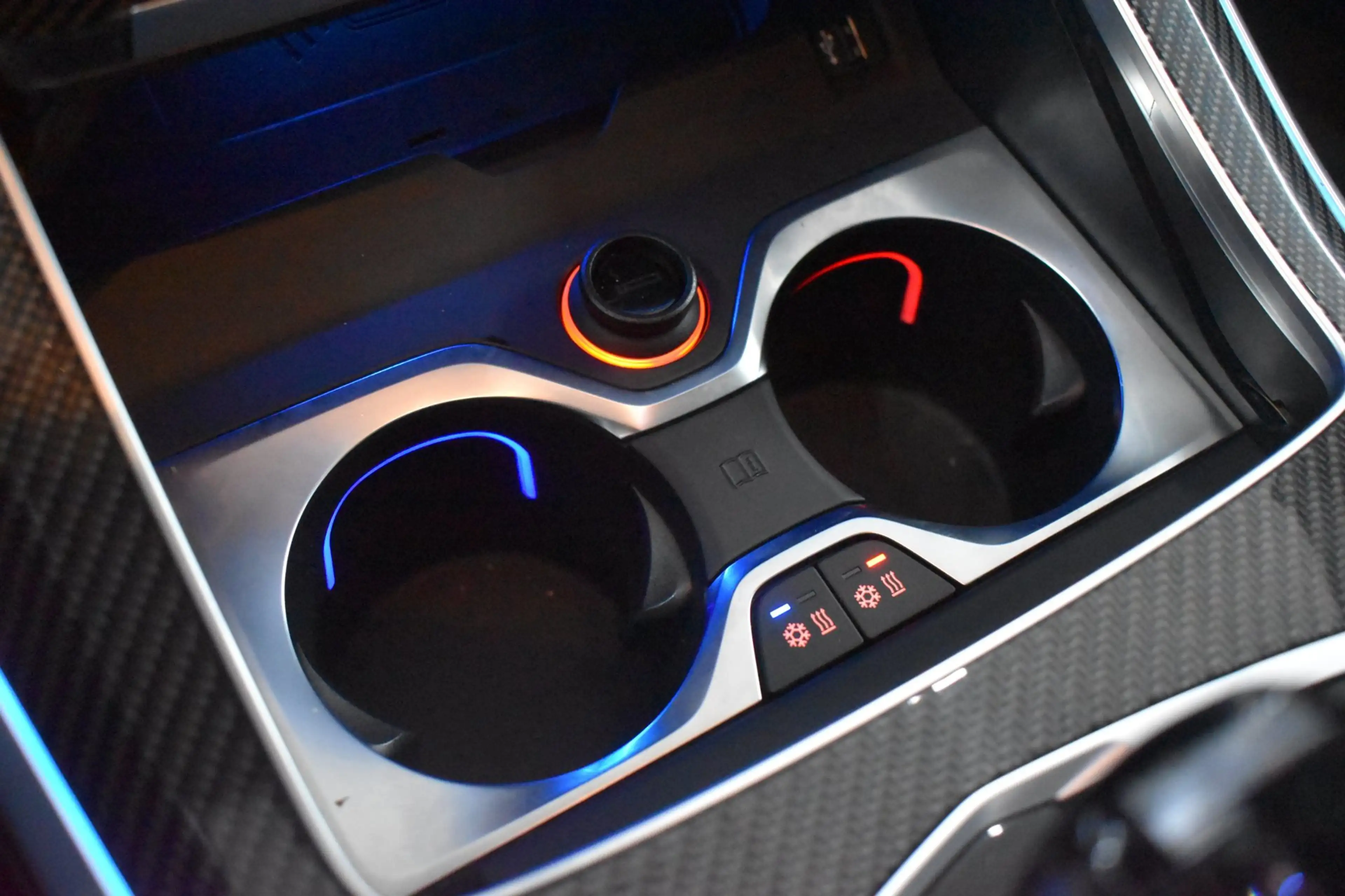 BMW X5 45e M-Sport xDrive 394pk | AKRAPOVIC | MASSAGE | A — photo 22