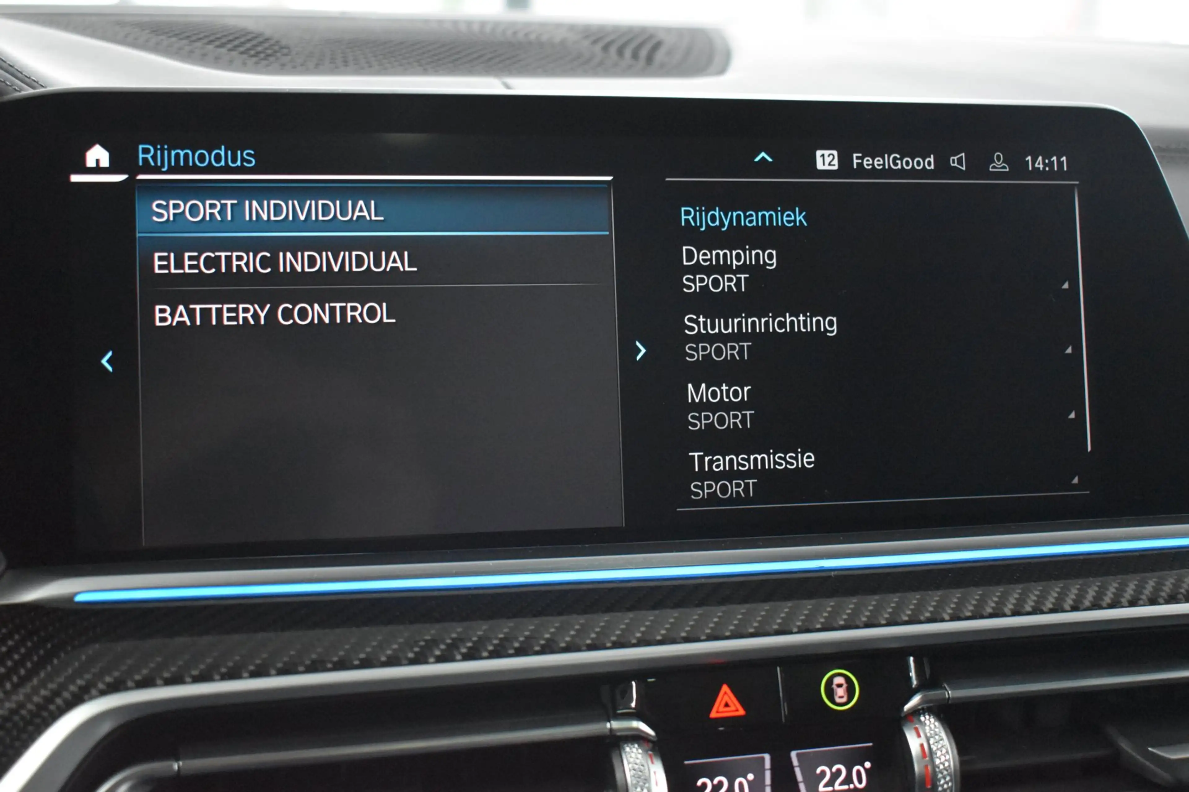 BMW X5 45e M-Sport xDrive 394pk | AKRAPOVIC | MASSAGE | A — photo 32