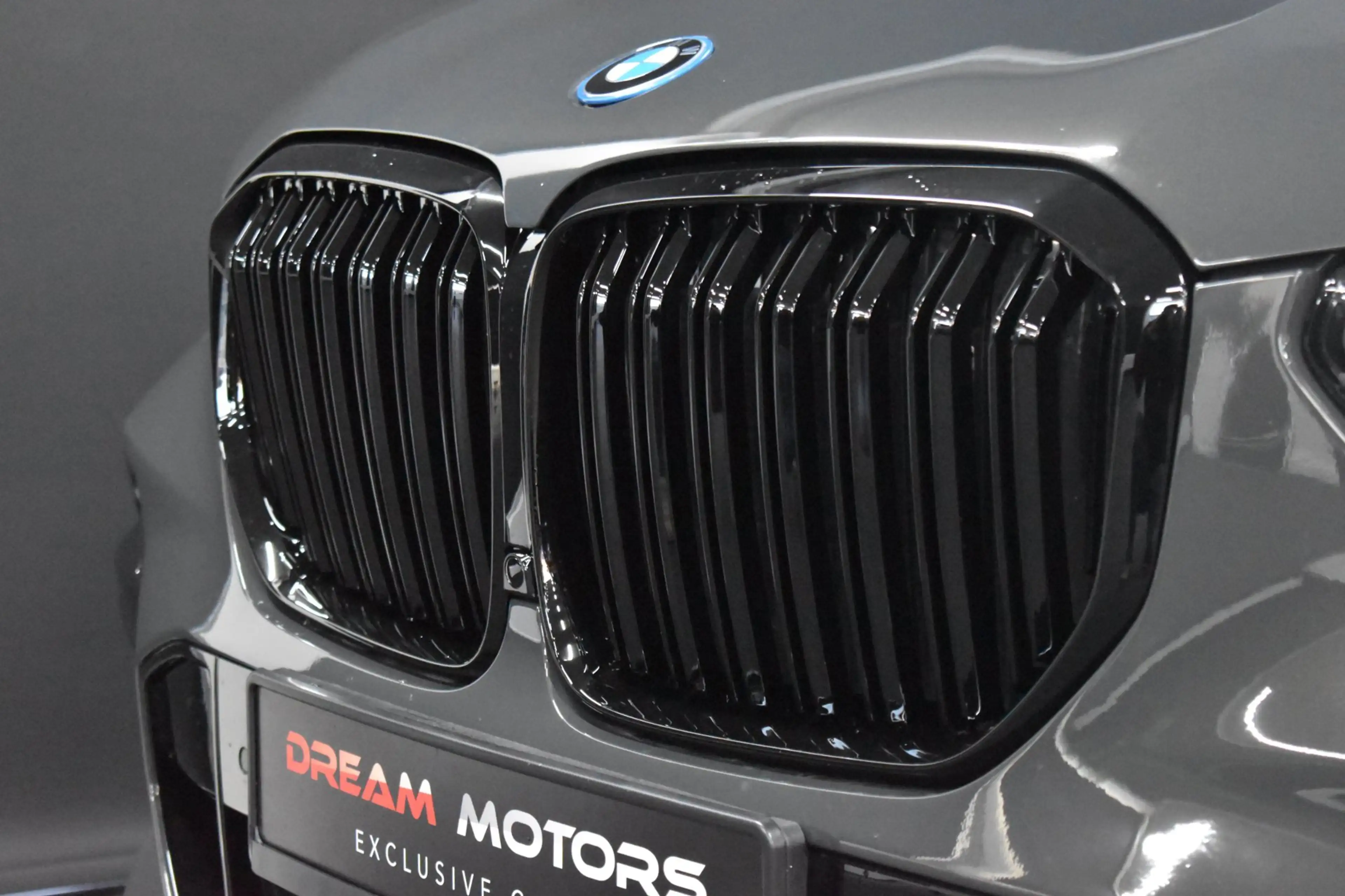 BMW X5 45e M-Sport xDrive 394pk | AKRAPOVIC | MASSAGE | A — photo 9