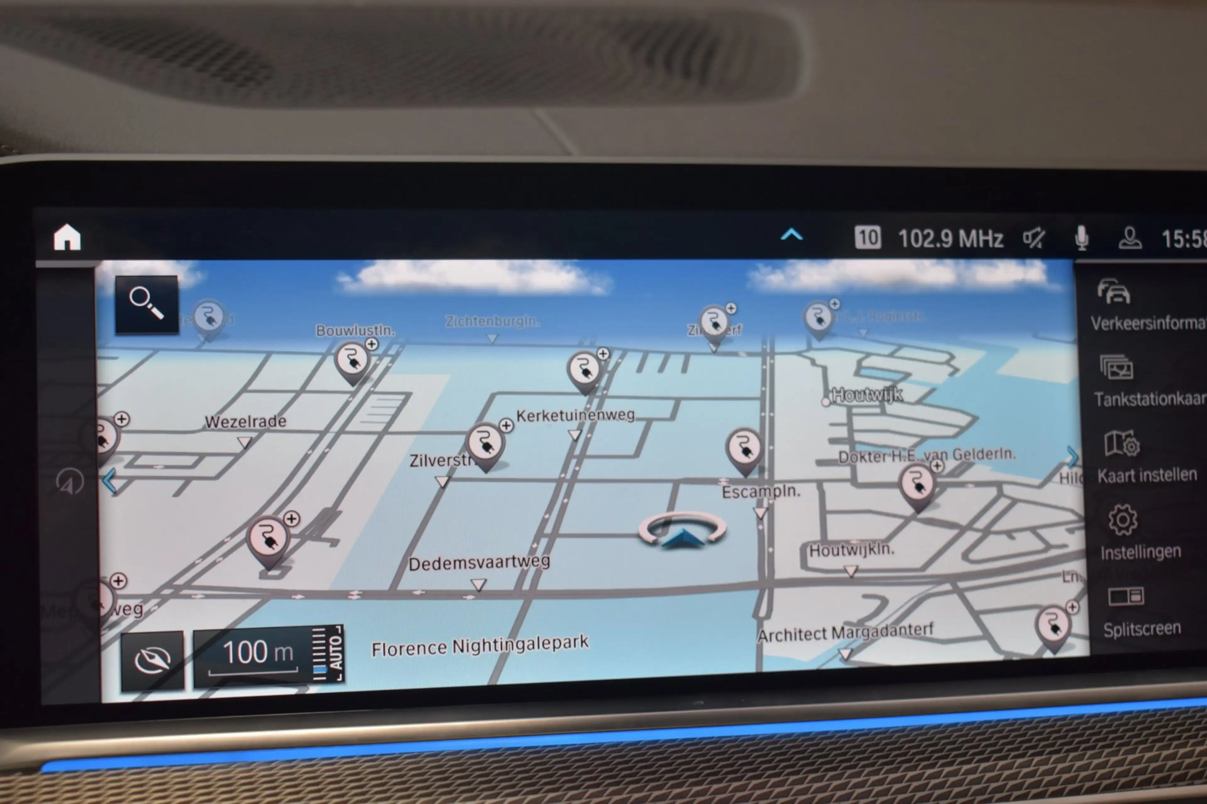 BMW X5 45e M-Sport xDrive 394pk | AKRAPOVIC | MASSAGE | A — photo 36