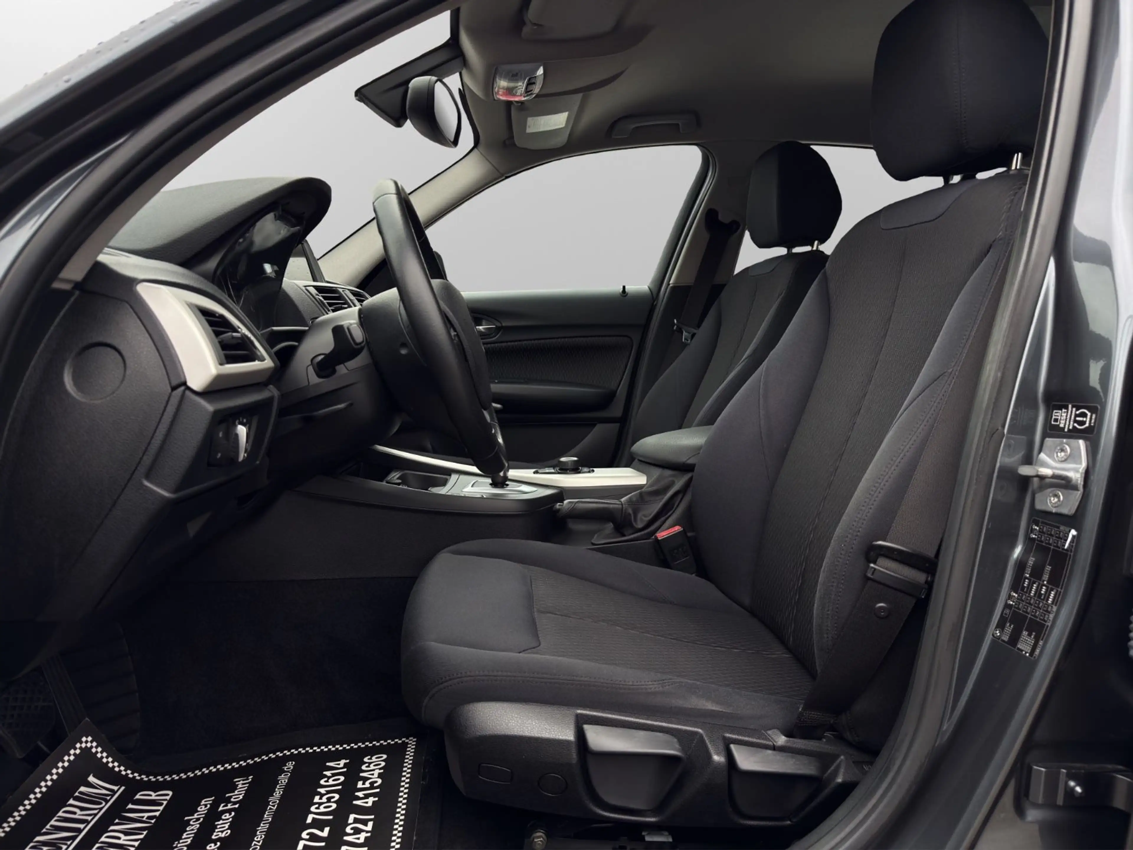 BMW 120 d Automatik 5-trg. *XENON*AHK*ADVANTAGE-PLUS* — photo 11