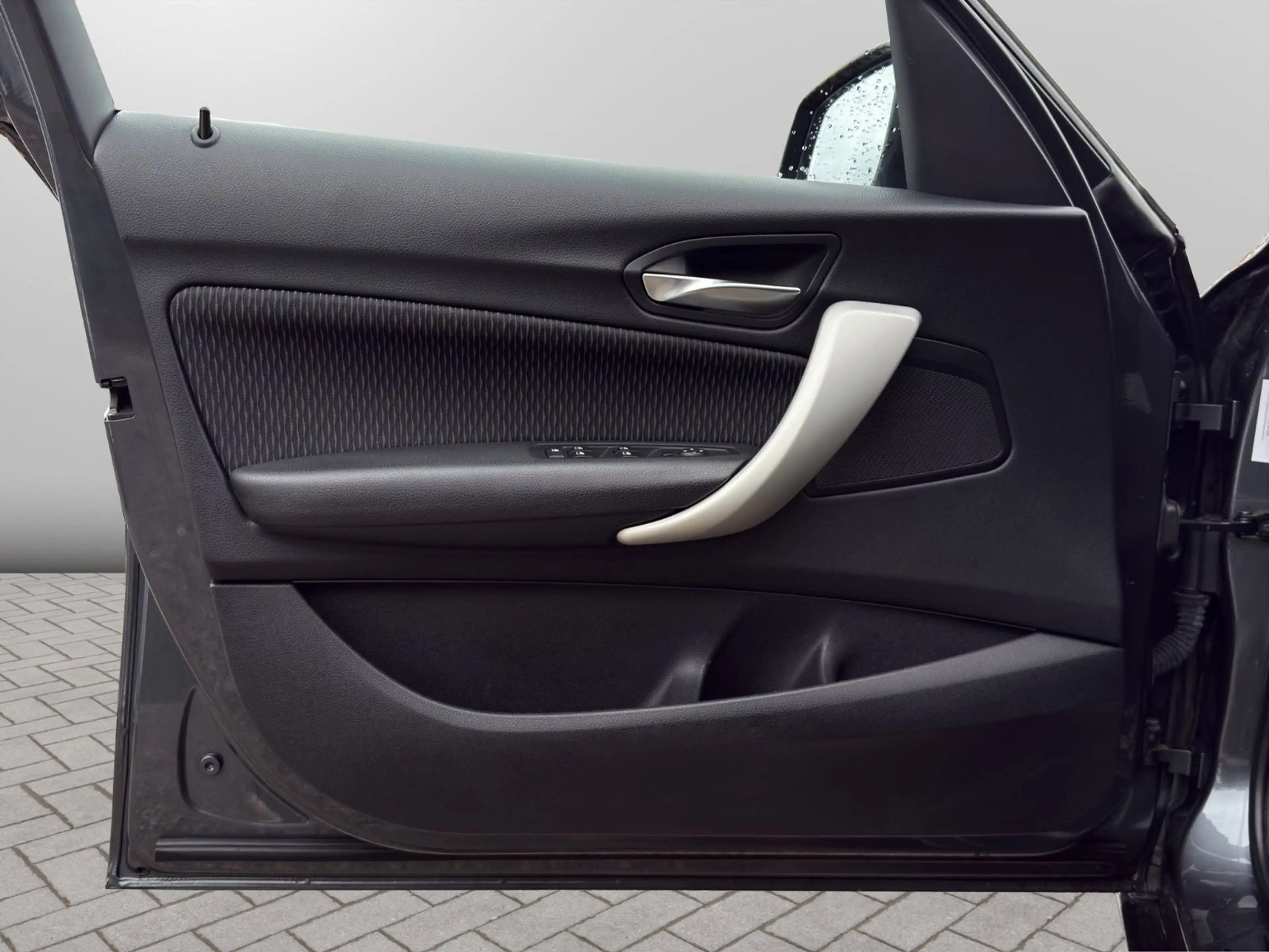 BMW 120 d Automatik 5-trg. *XENON*AHK*ADVANTAGE-PLUS* — photo 14