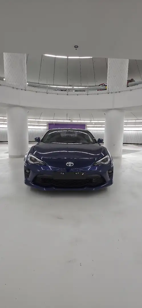 Toyota GT86 2.0i  facelift *vossen 18" manual Blau - 2
