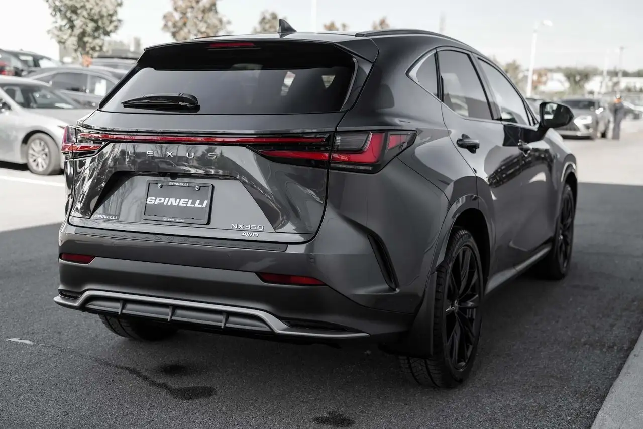 Lexus NX снимка Lexus NX