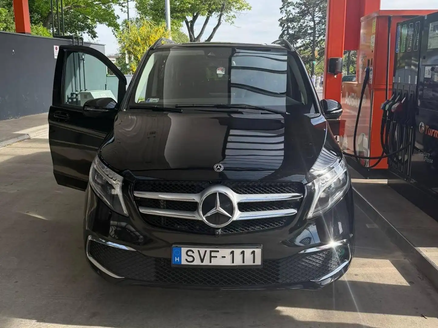 Mercedes-Benz V 300 V 300 d Kombi 4MATIC extralang Avantgarde A-Edition Aut. Avantgarde A-Edition Schwarz - 1