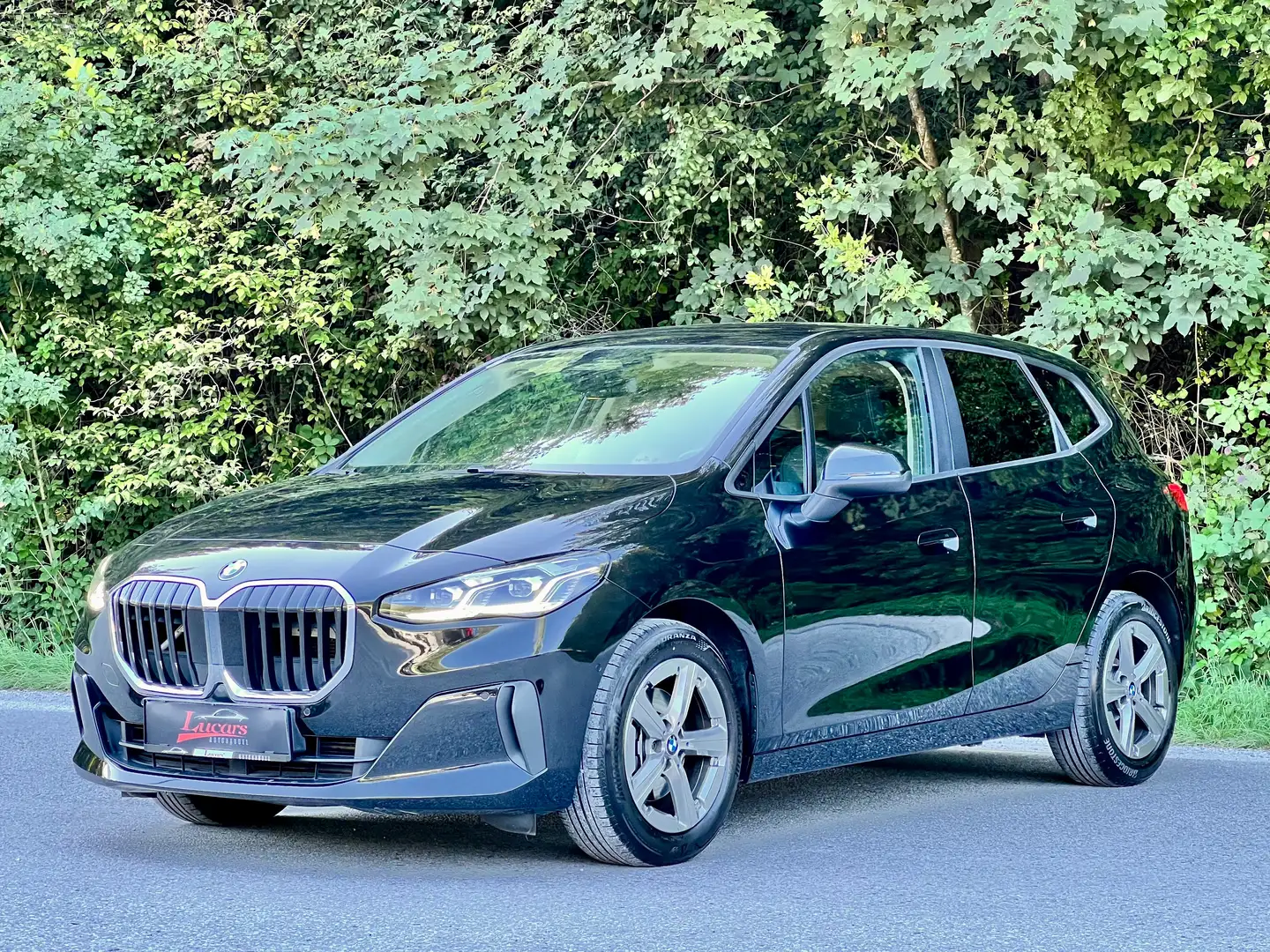 BMW 218 d ACC*LED*NAVI*APPLE CARPLAY*SPORTSITZE*1 BESITZ* Schwarz - 1