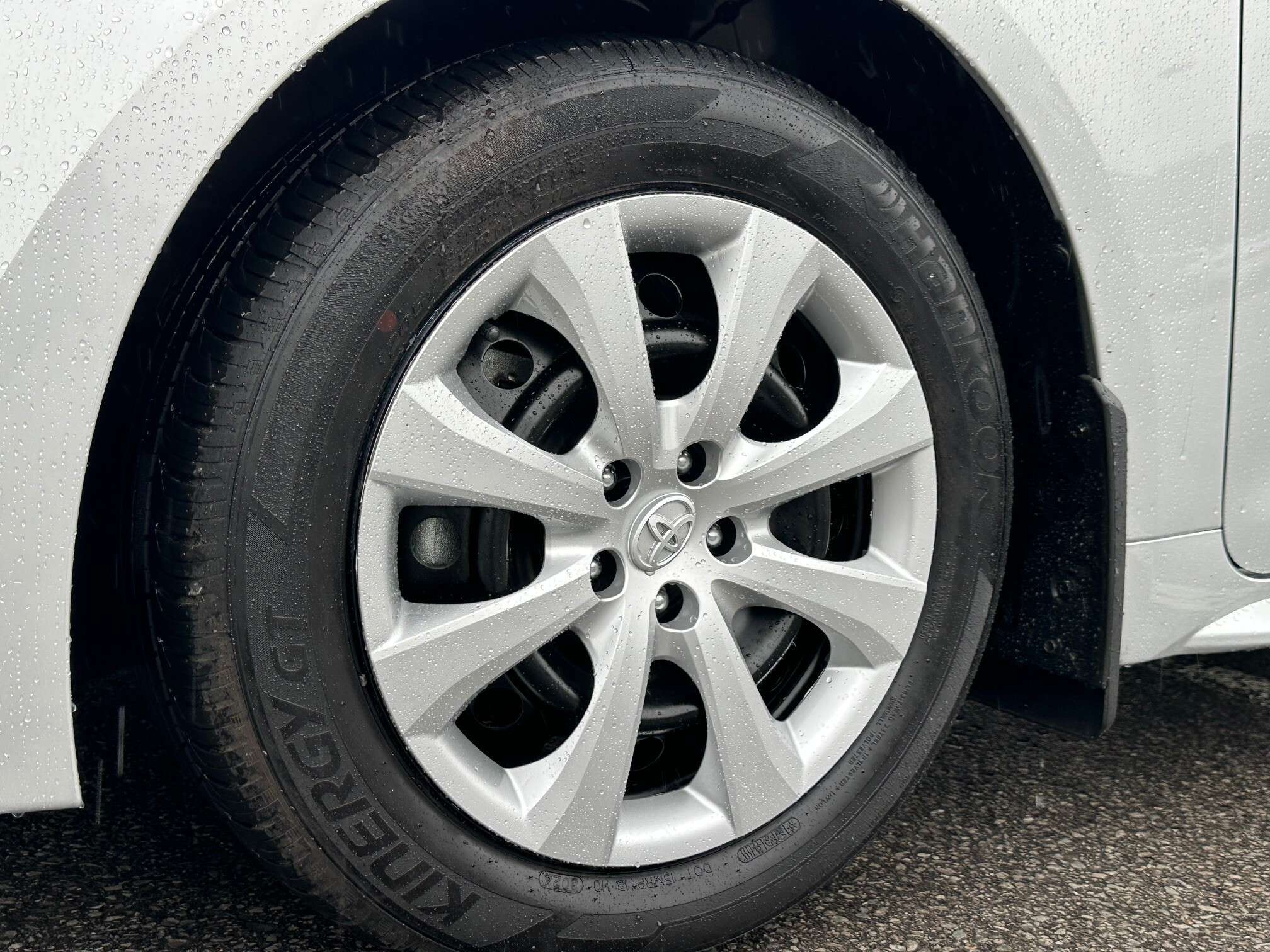2025 Toyota Corolla LE-ONLY 14,454 KMS! — снимка 2