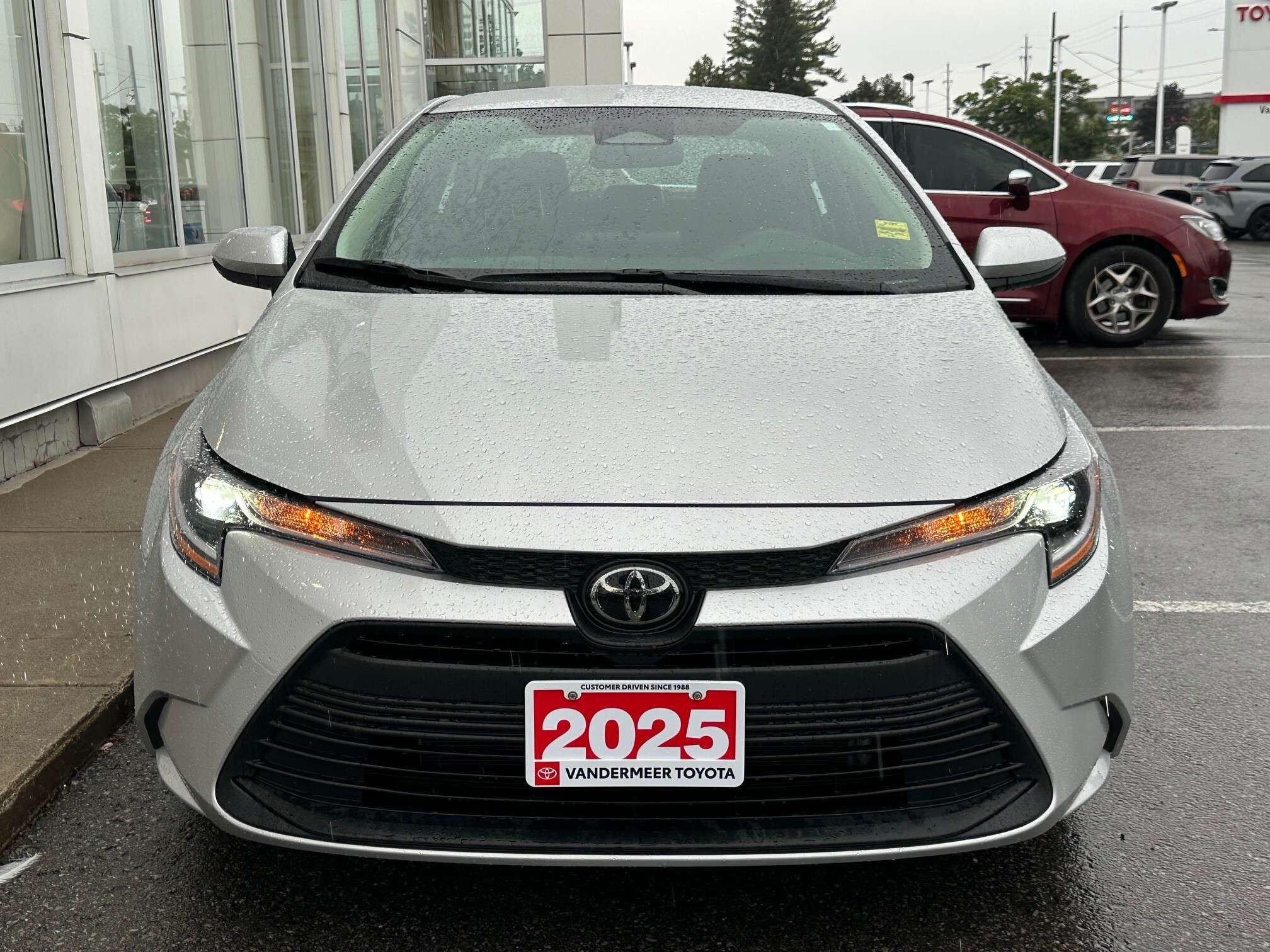 2025 Toyota Corolla LE-ONLY 14,454 KMS! — снимка 3
