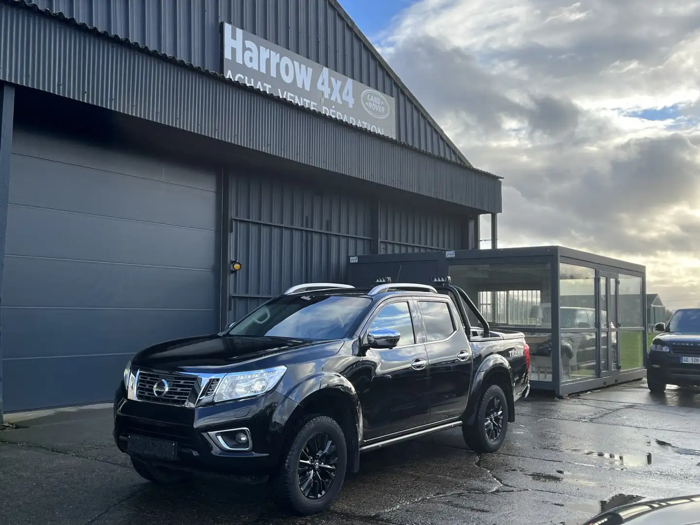 Nissan NP300 NAVARA 2.3 DCI 190 DOUBLE CAB TREK-1° Negro - 1