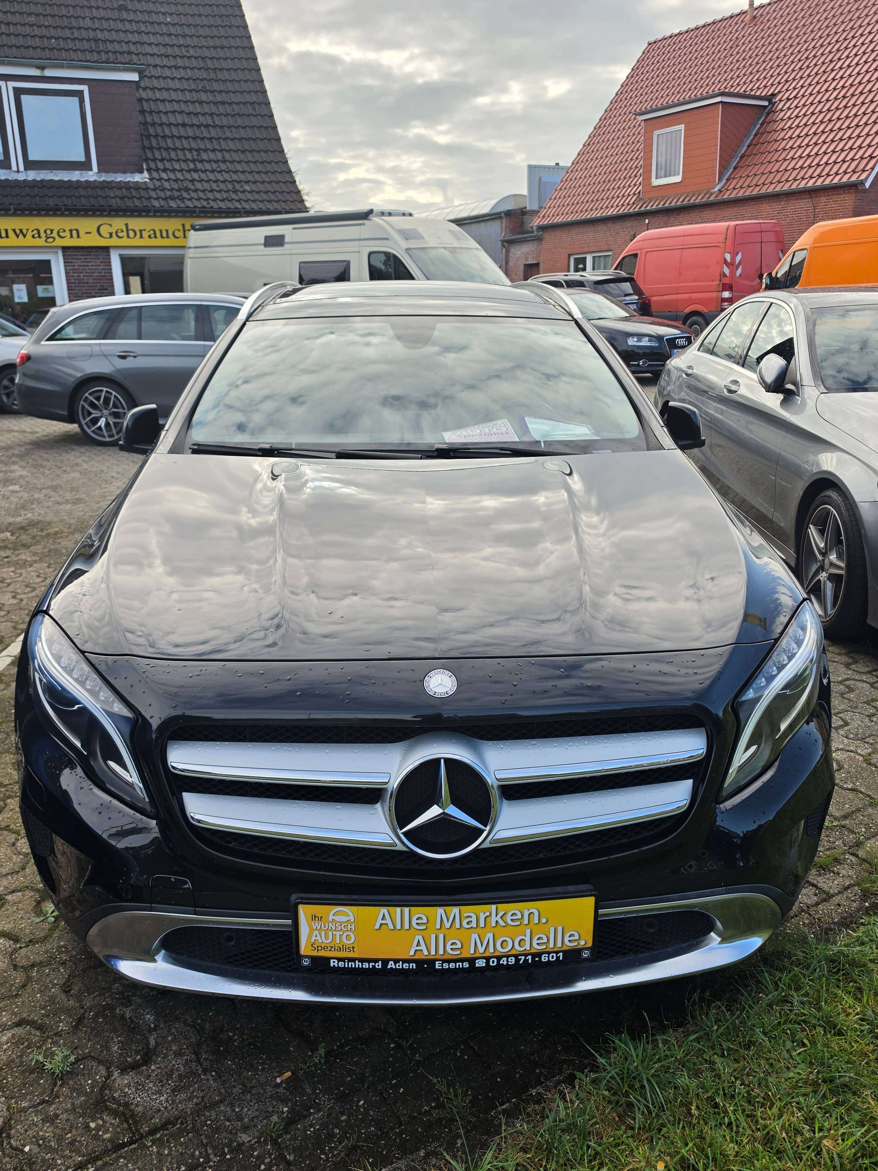Mercedes-Benz GLA 220