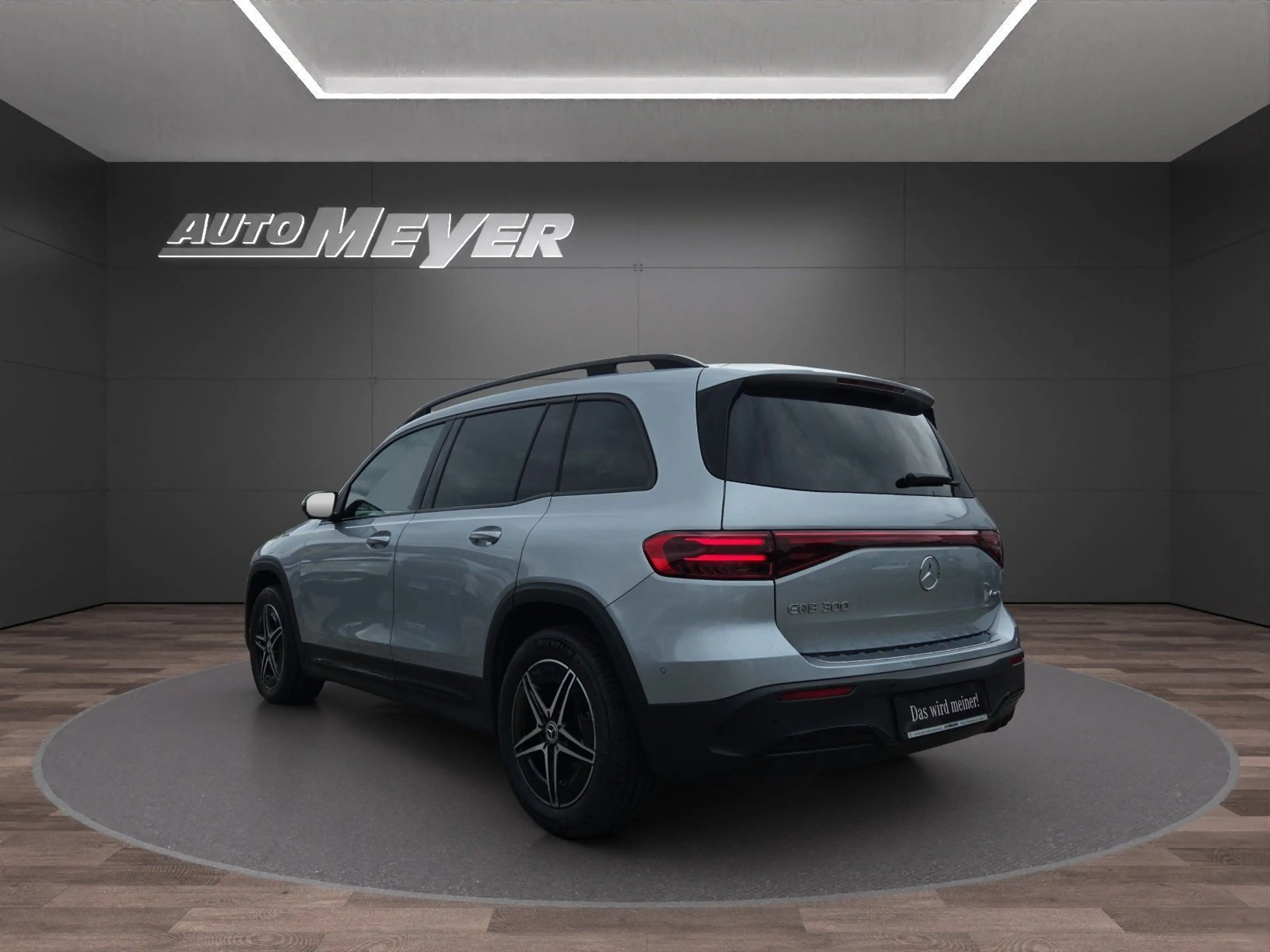 Mercedes-Benz EQB 300 4M AMG+NIGHT+AHK+FAHRASSI+DISTR+360°+LED — photo 4