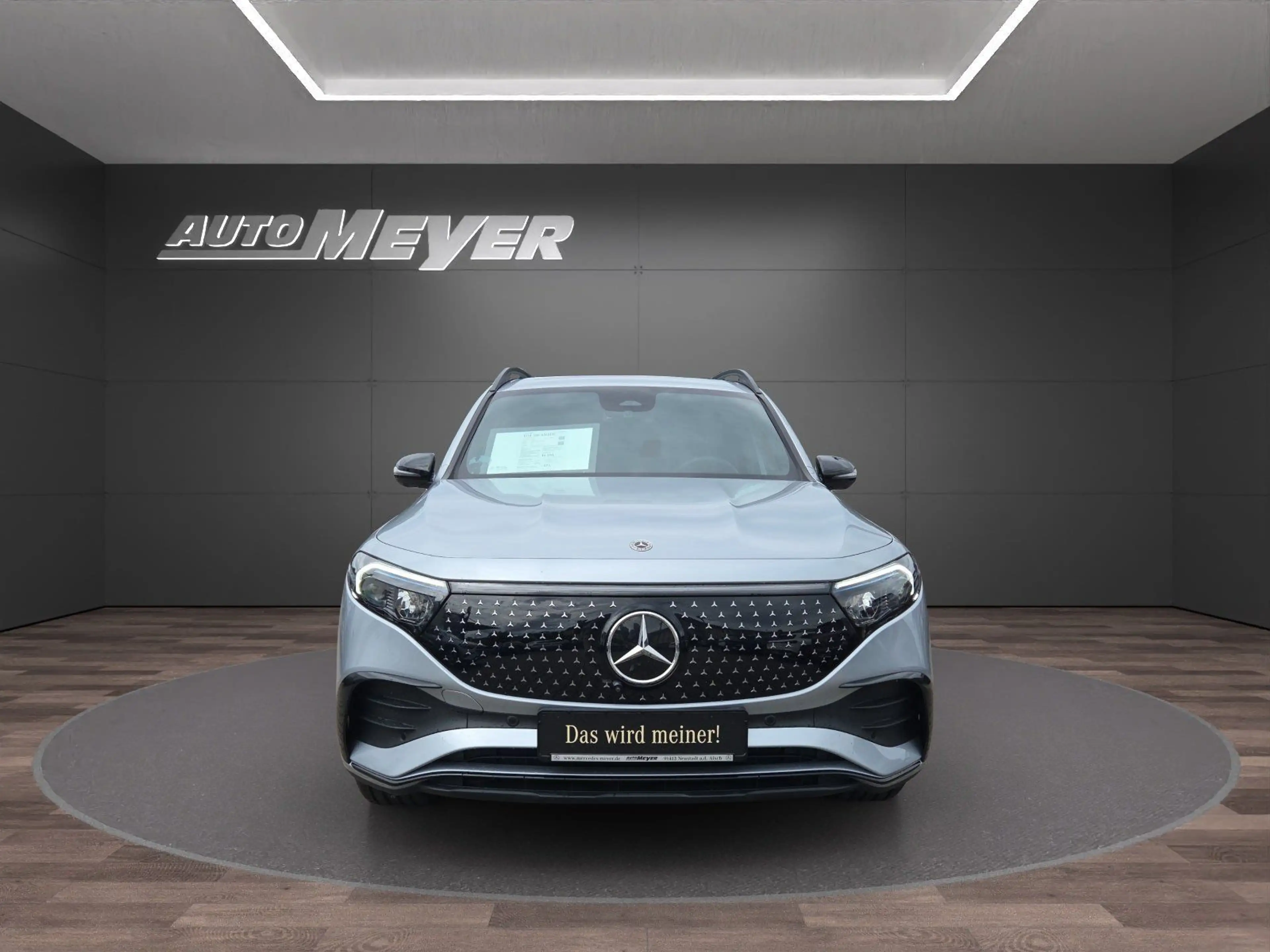 Mercedes-Benz EQB 300 4M AMG+NIGHT+AHK+FAHRASSI+DISTR+360°+LED — photo 3