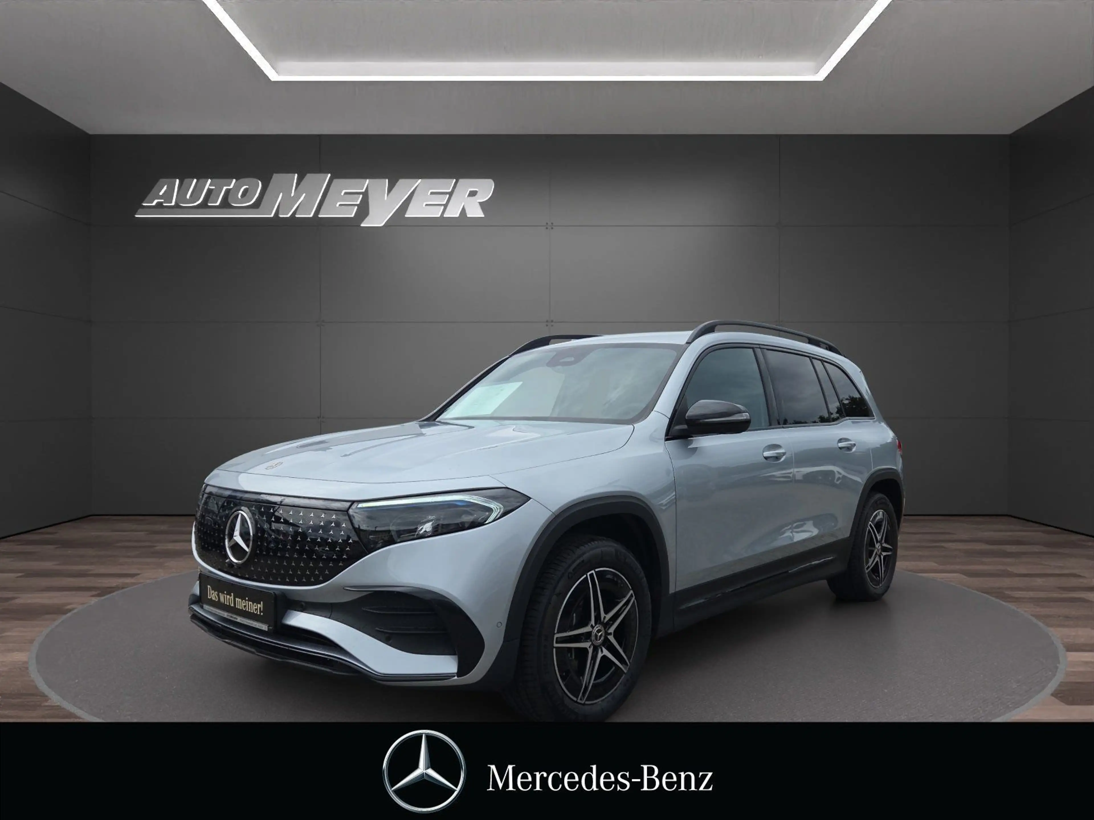 Mercedes-Benz EQB 300 4M AMG+NIGHT+AHK+FAHRASSI+DISTR+360°+LED
