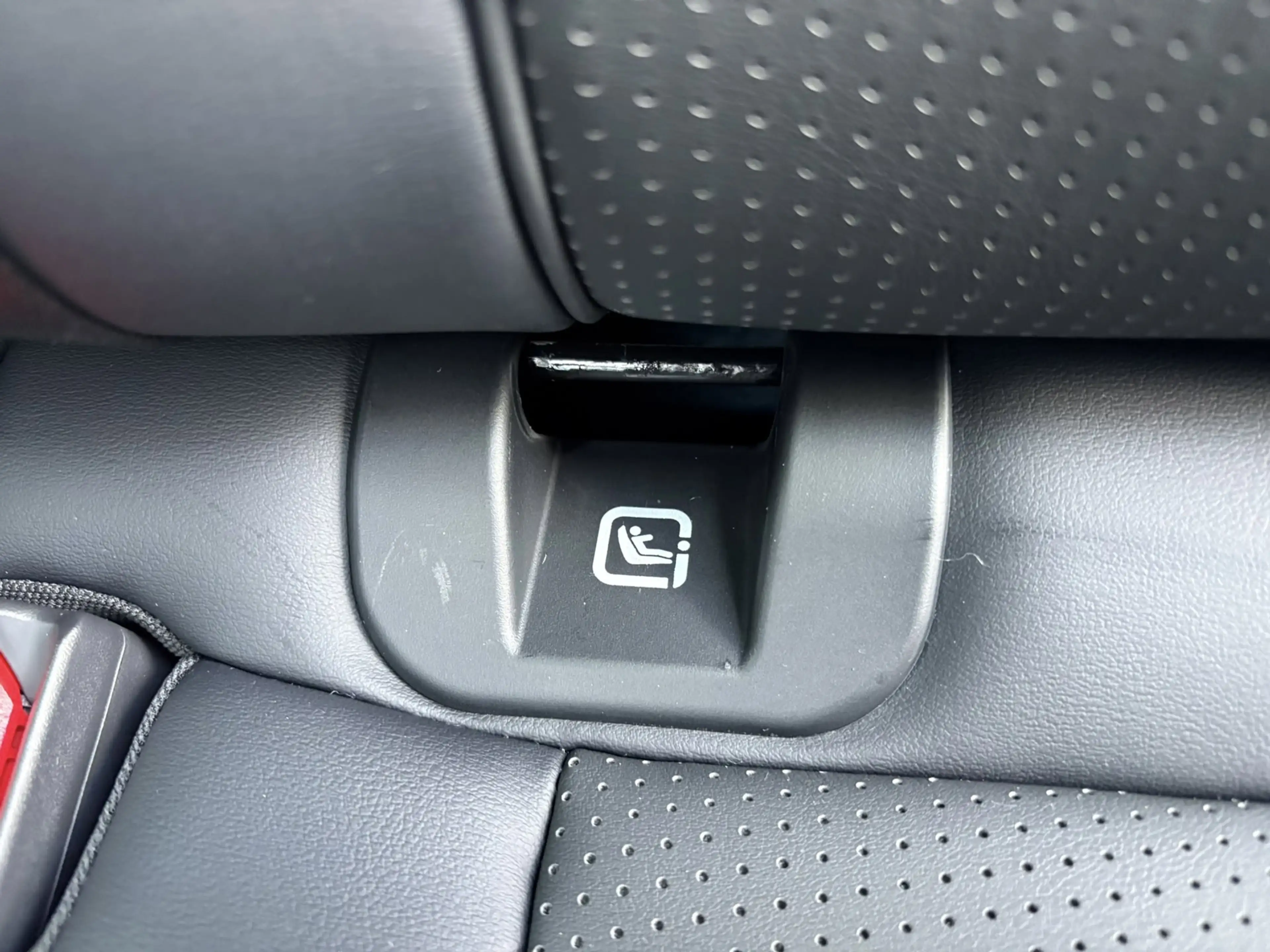 BYD Seal U 1.5 T DM-i AWD Design 324pk Longe range Panoramada — photo 31