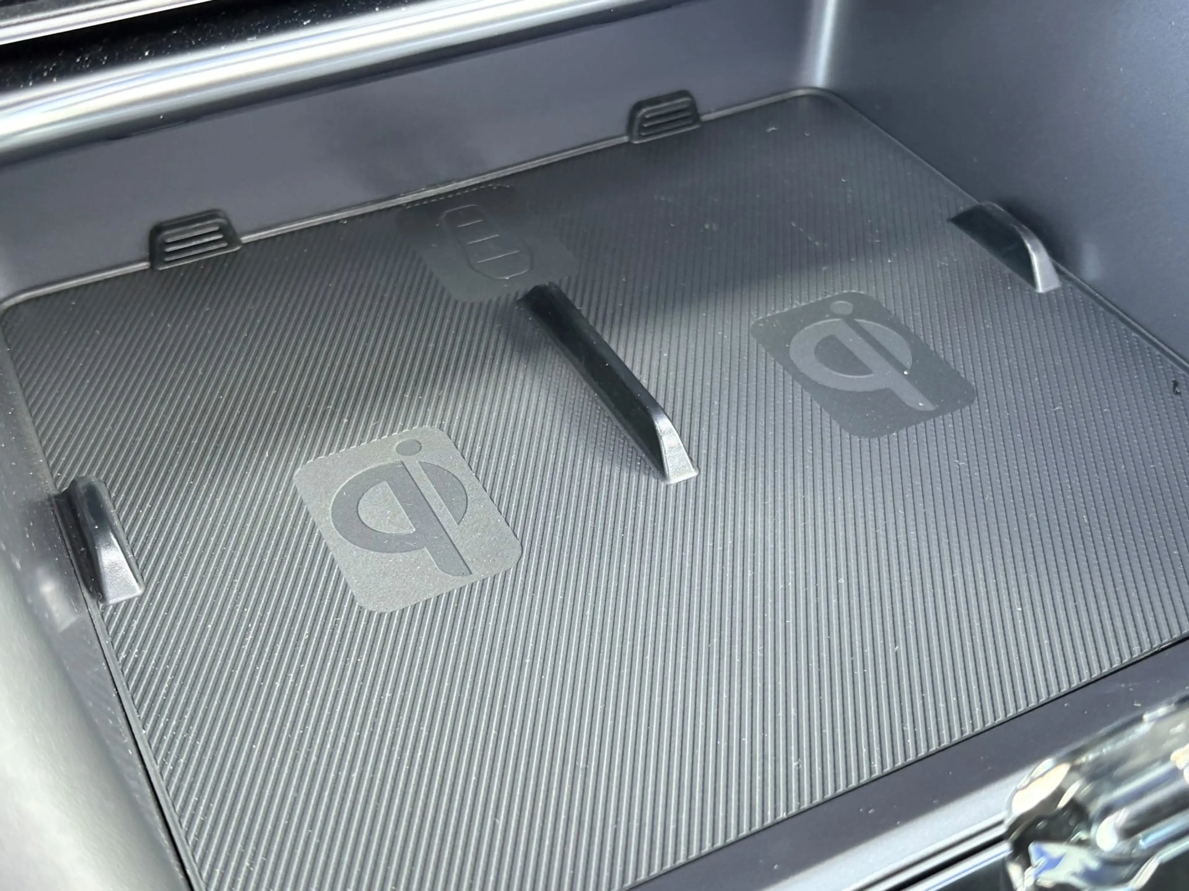 BYD Seal U 1.5 T DM-i AWD Design 324pk Longe range Panoramada — photo 47