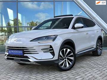 1.5 T DM-i AWD Design 324pk Longe range Panoramada