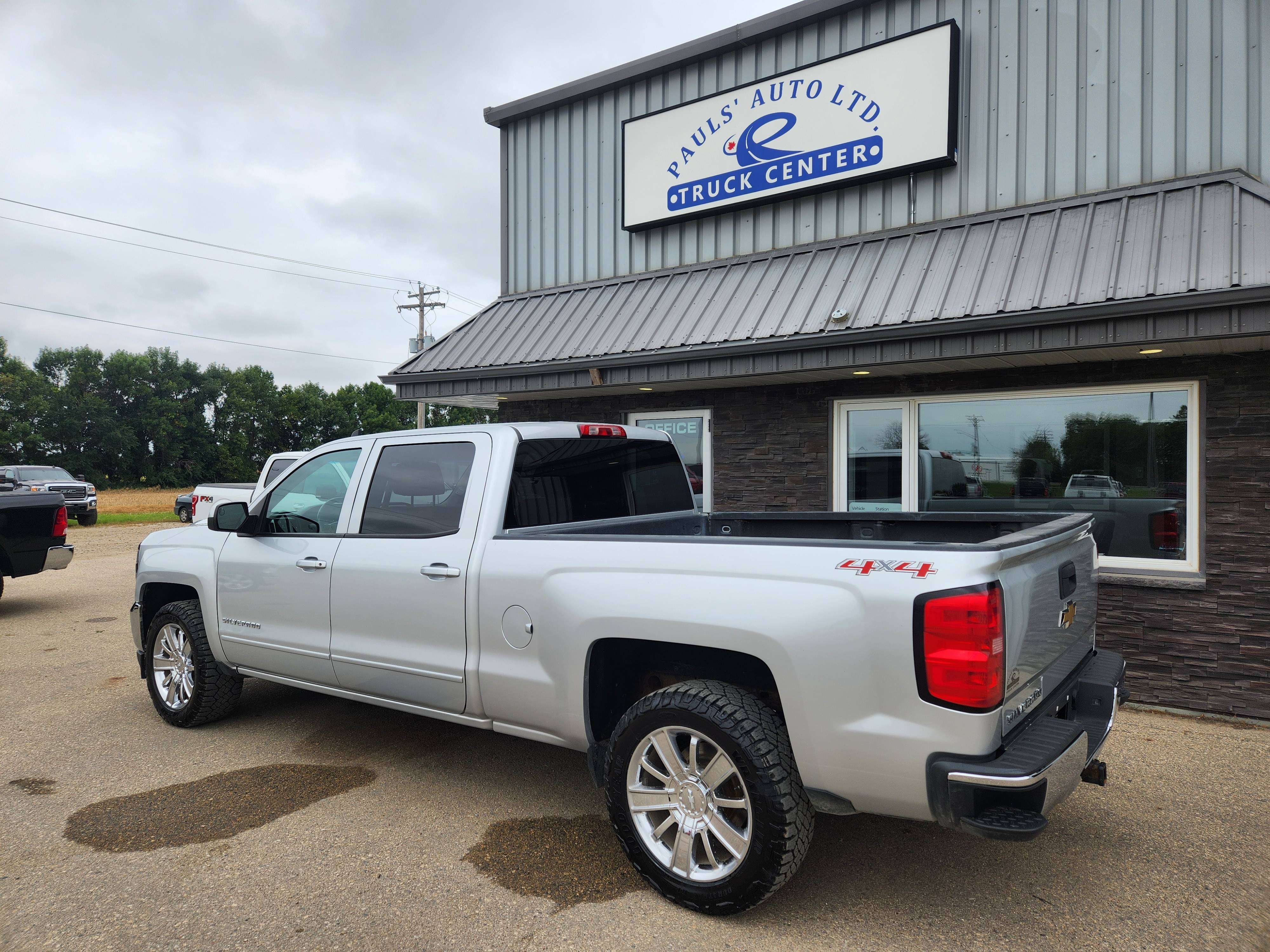 2018 Chevrolet Silverado 1500 Crew Cab 4X4 LT 5.3L - Rebuilt Title — снимка 1