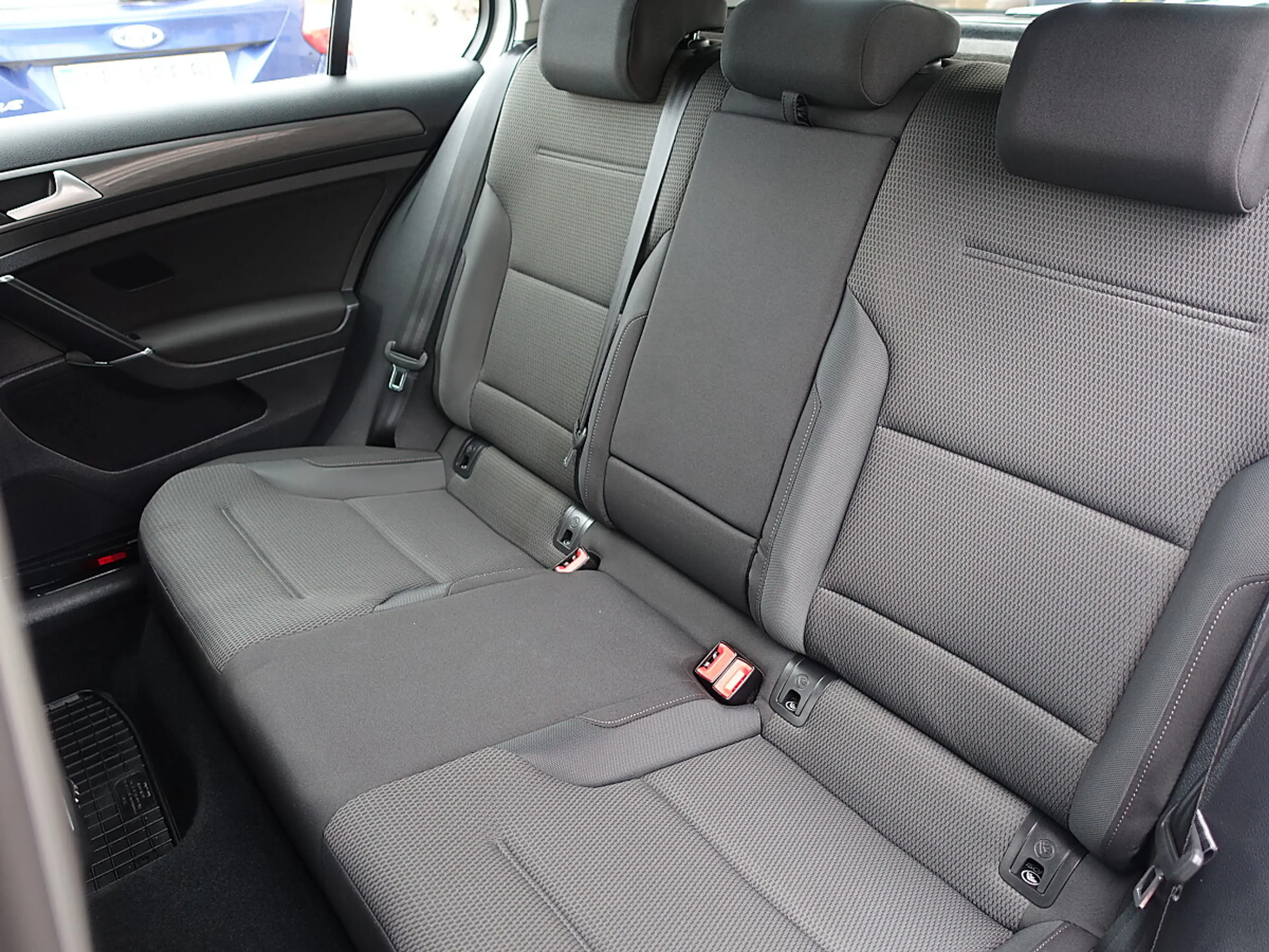Volkswagen Golf R abbit 1,0 TSI — photo 14