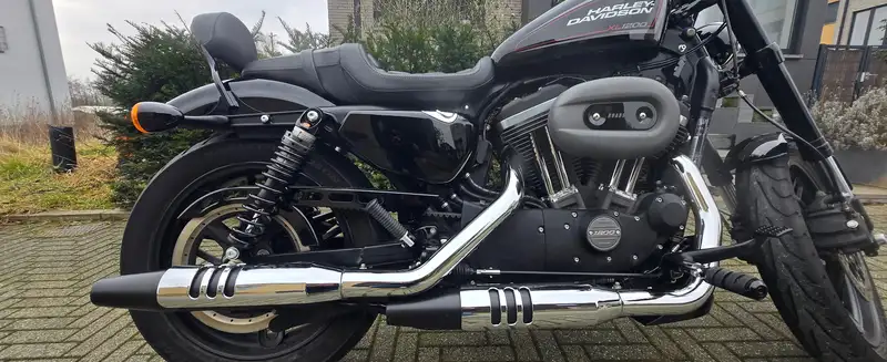 Harley-Davidson XL 1200 - foto 3