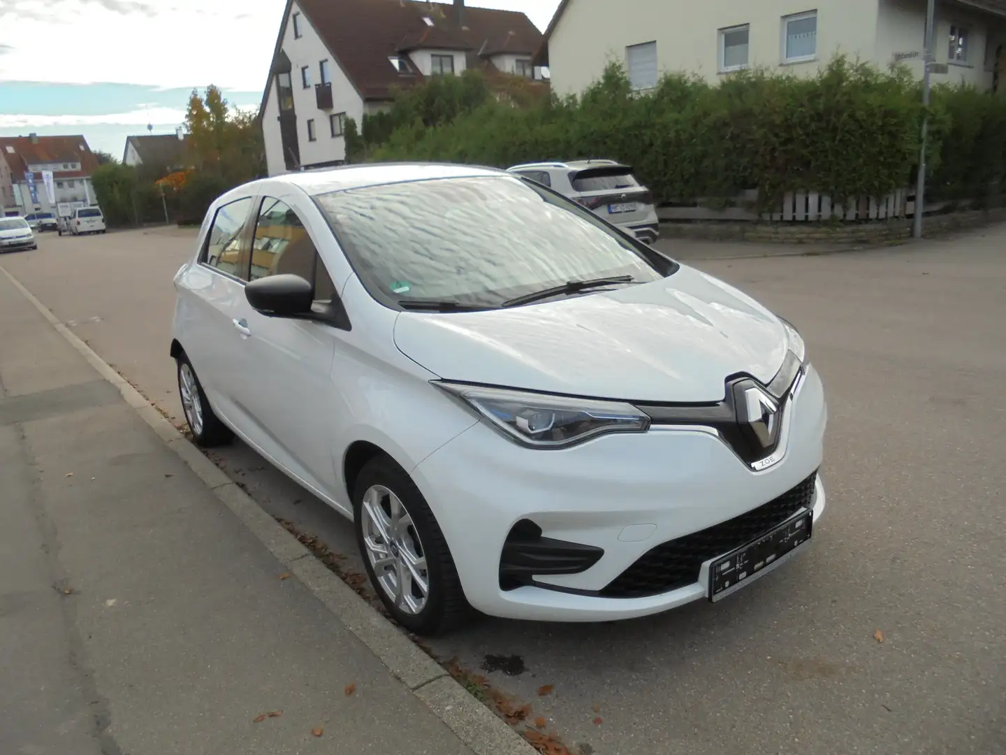Renault ZOE Life zuzüglich Batteriemietvertrag Weiß - 1