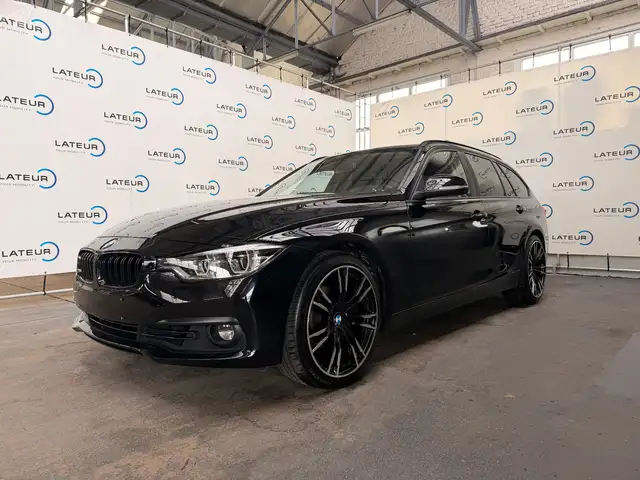 BMW 320 3-Reeks 320i Touring automaat