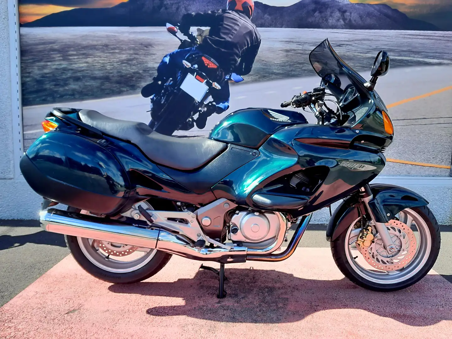 Honda NT 650 V DEAUVILLE Groen - 1