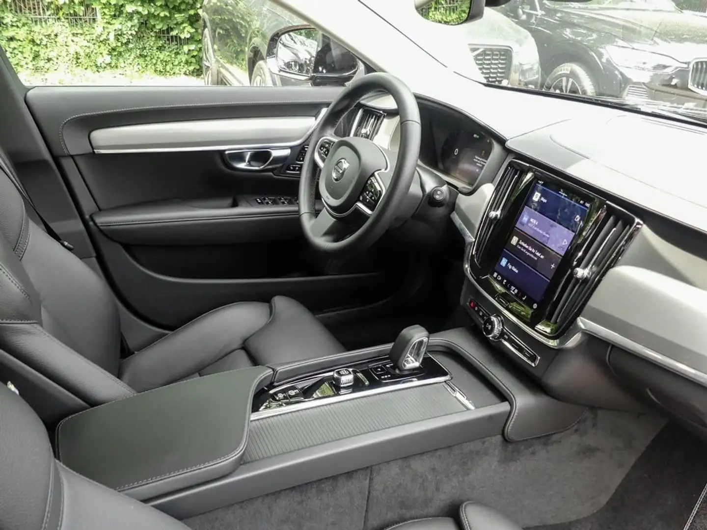 Volvo V90 B4 (d) automatico Plus Bright Nero - 2