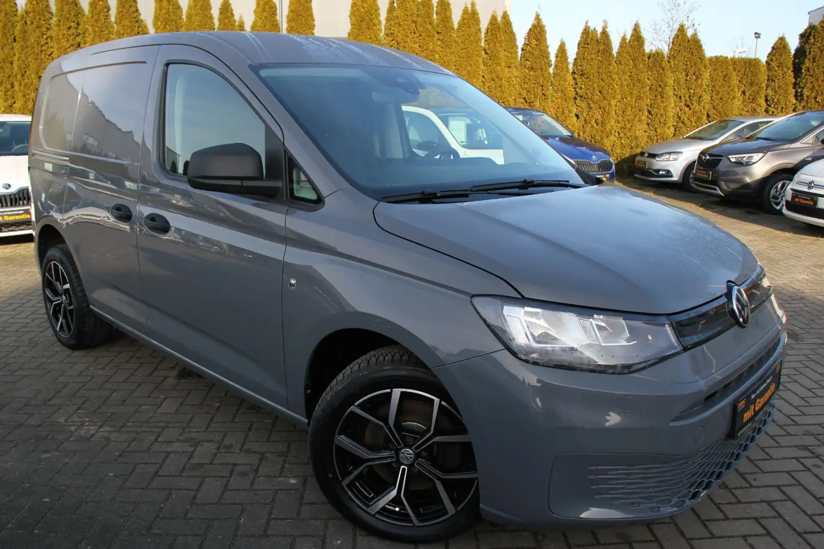 Volkswagen Caddy Cargo Klima/Sitzhz/PDC/Allwetterreifen Grijs - 2
