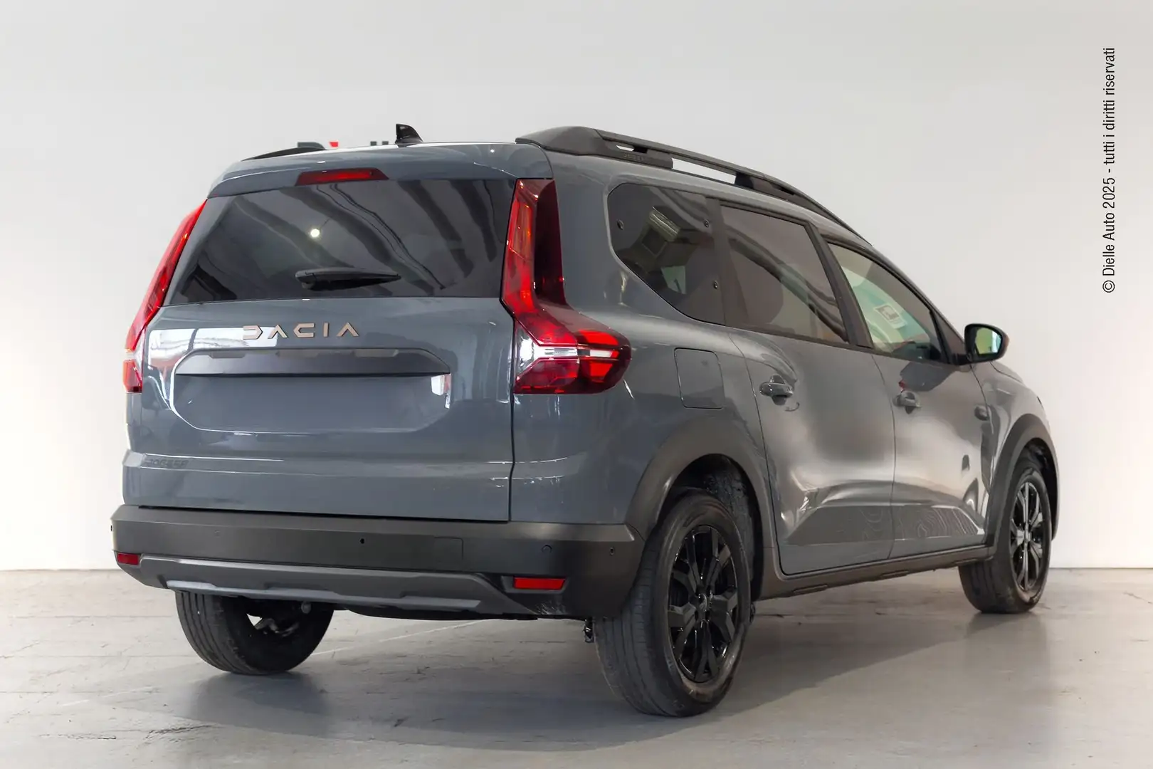 Dacia Jogger 1.0 TCe GPL 100 CV 7 posti Extreme Up Grigio - 2