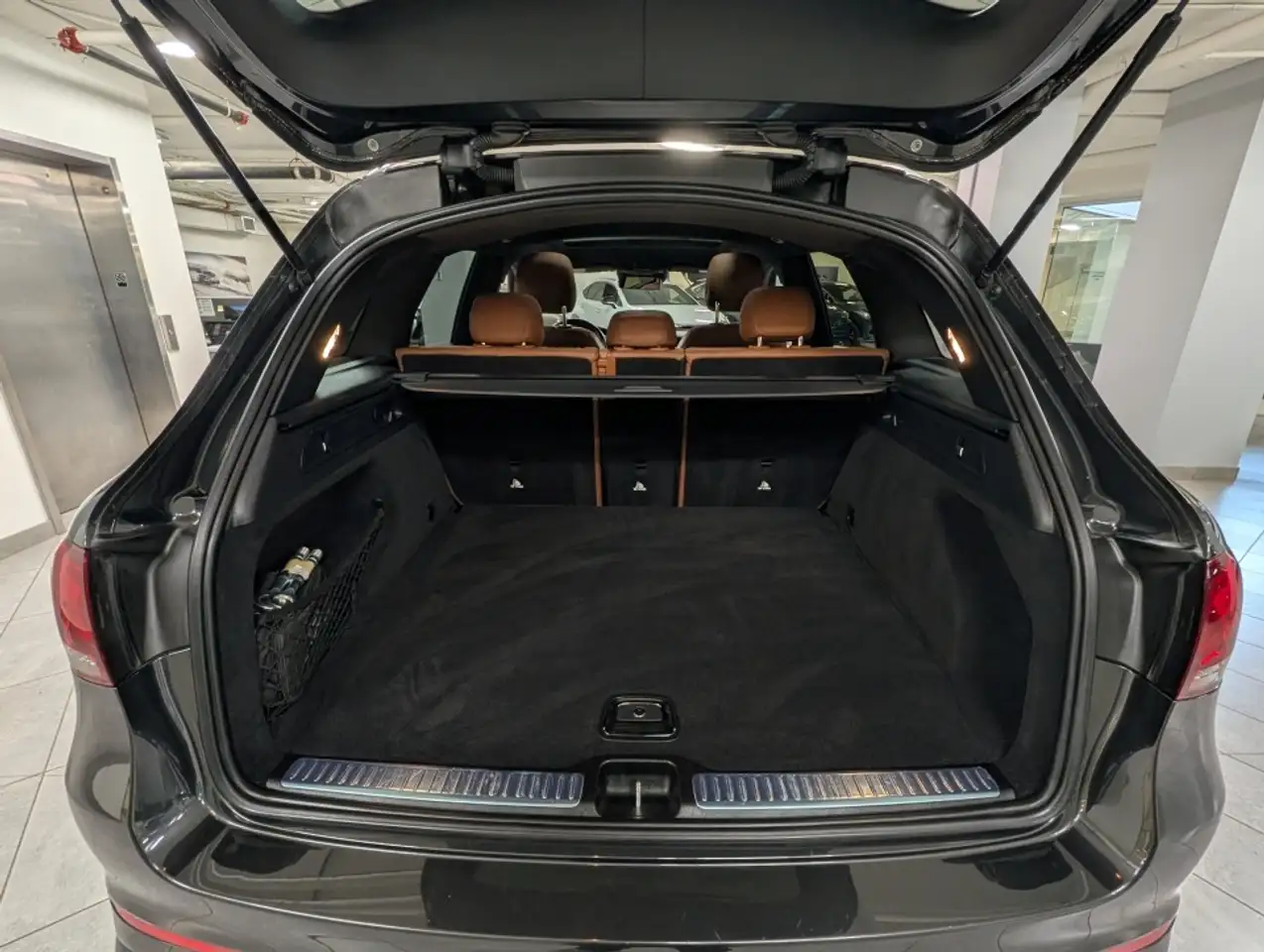 Mercedes-Benz GLC снимка Mercedes-Benz GLC