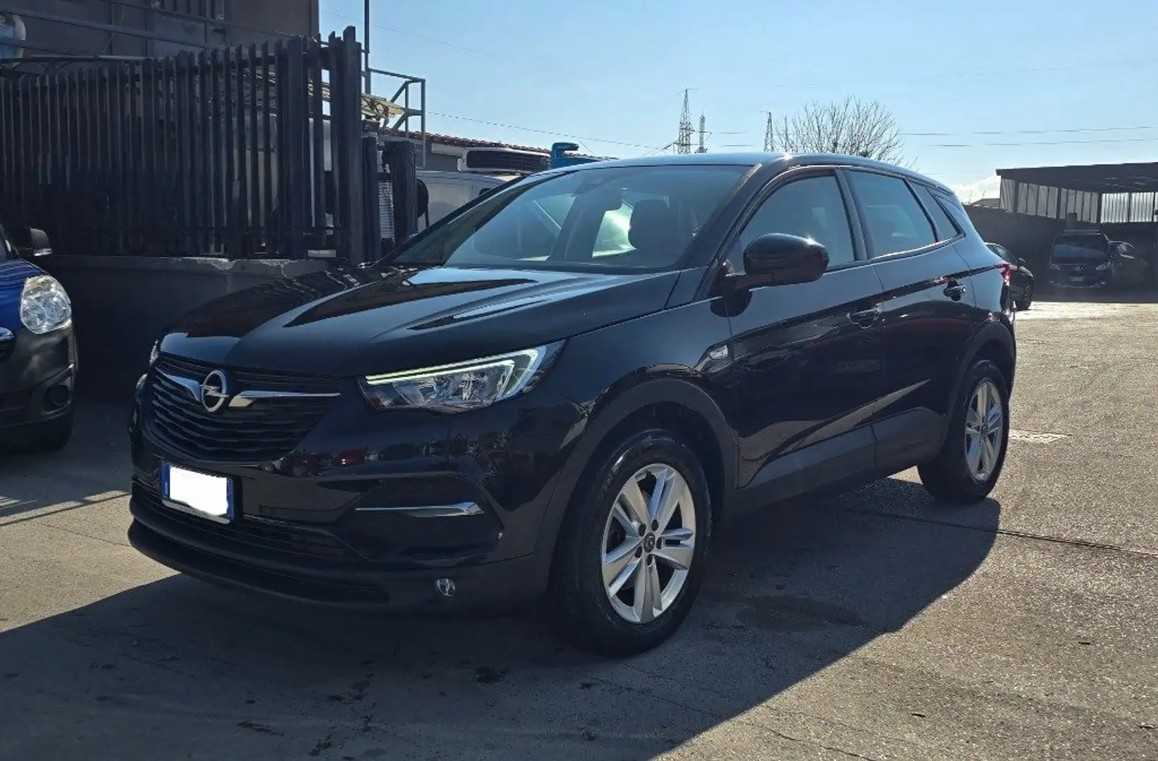 Opel Grandland X 1.5 diesel Ecotec Start&Stop aut. Business Ed. Negro - 1