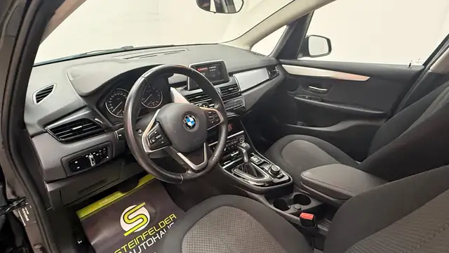 BMW 2 Series view 9