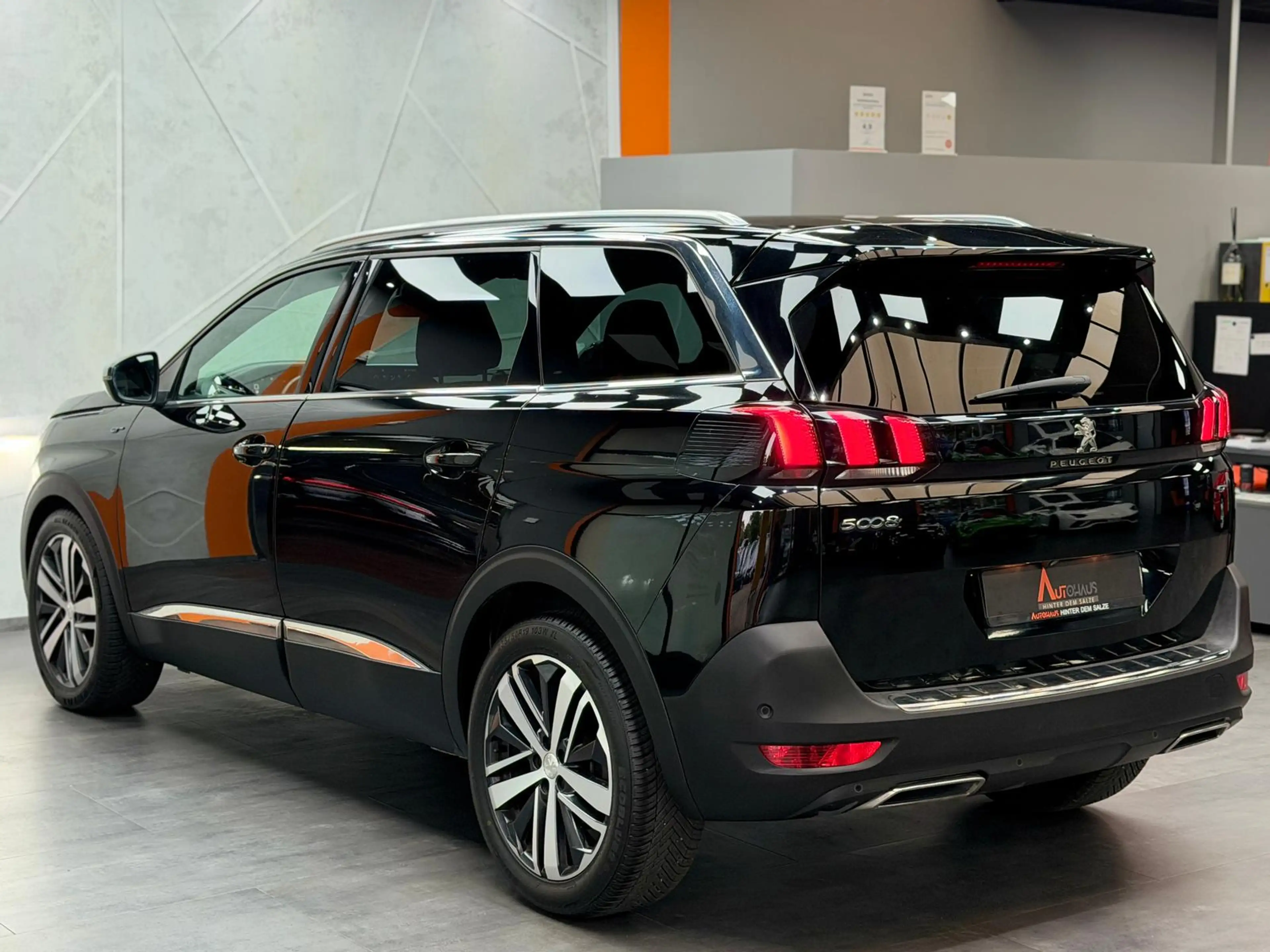 Peugeot 5008 GT 2.0 Blue-HDI FAP|NAVI|PANO|VIRT|LM — photo 6